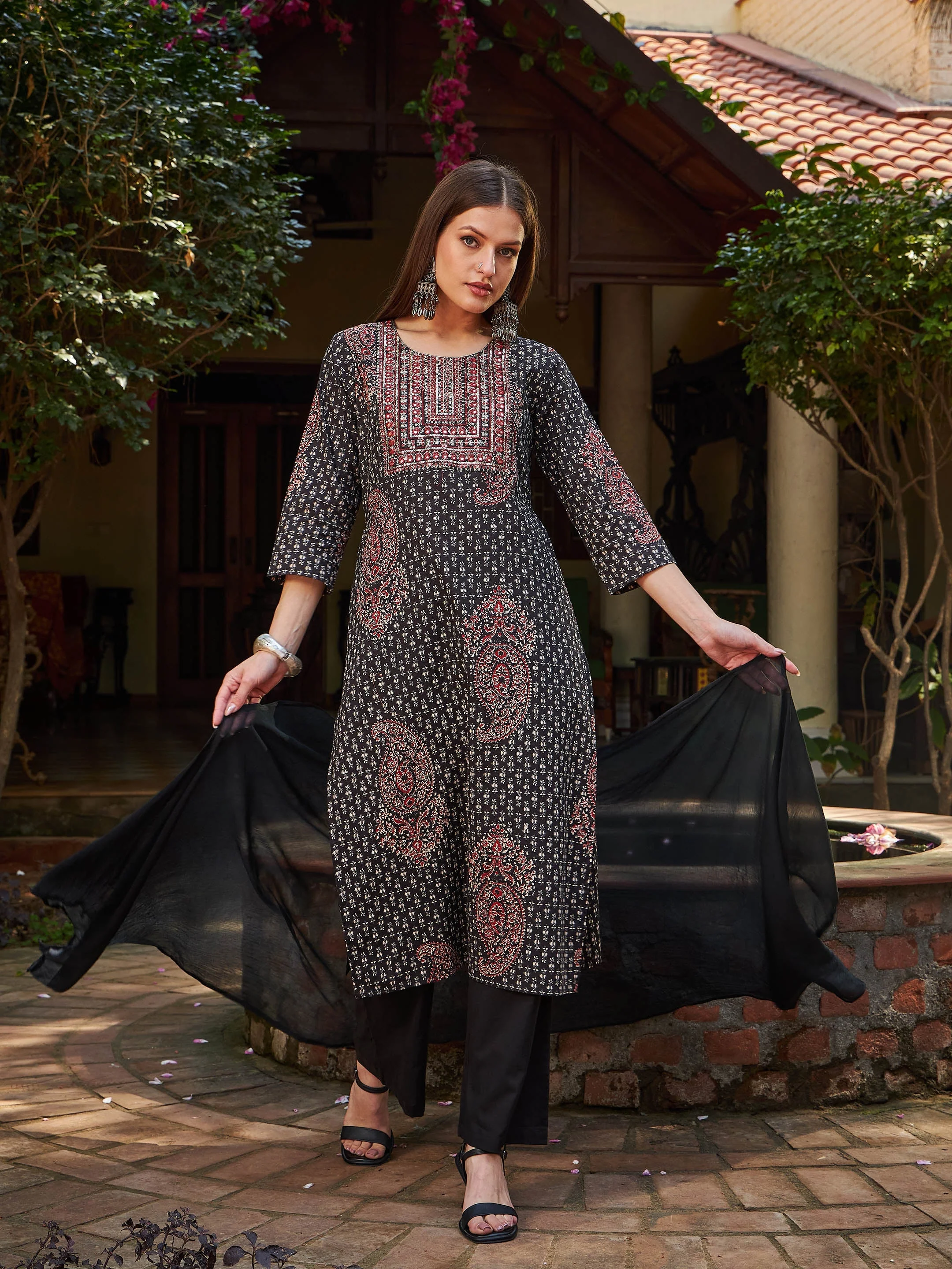 Women Black Floral Front Yoke Kurta With Pencil Pants & Dupatta - Image 2
