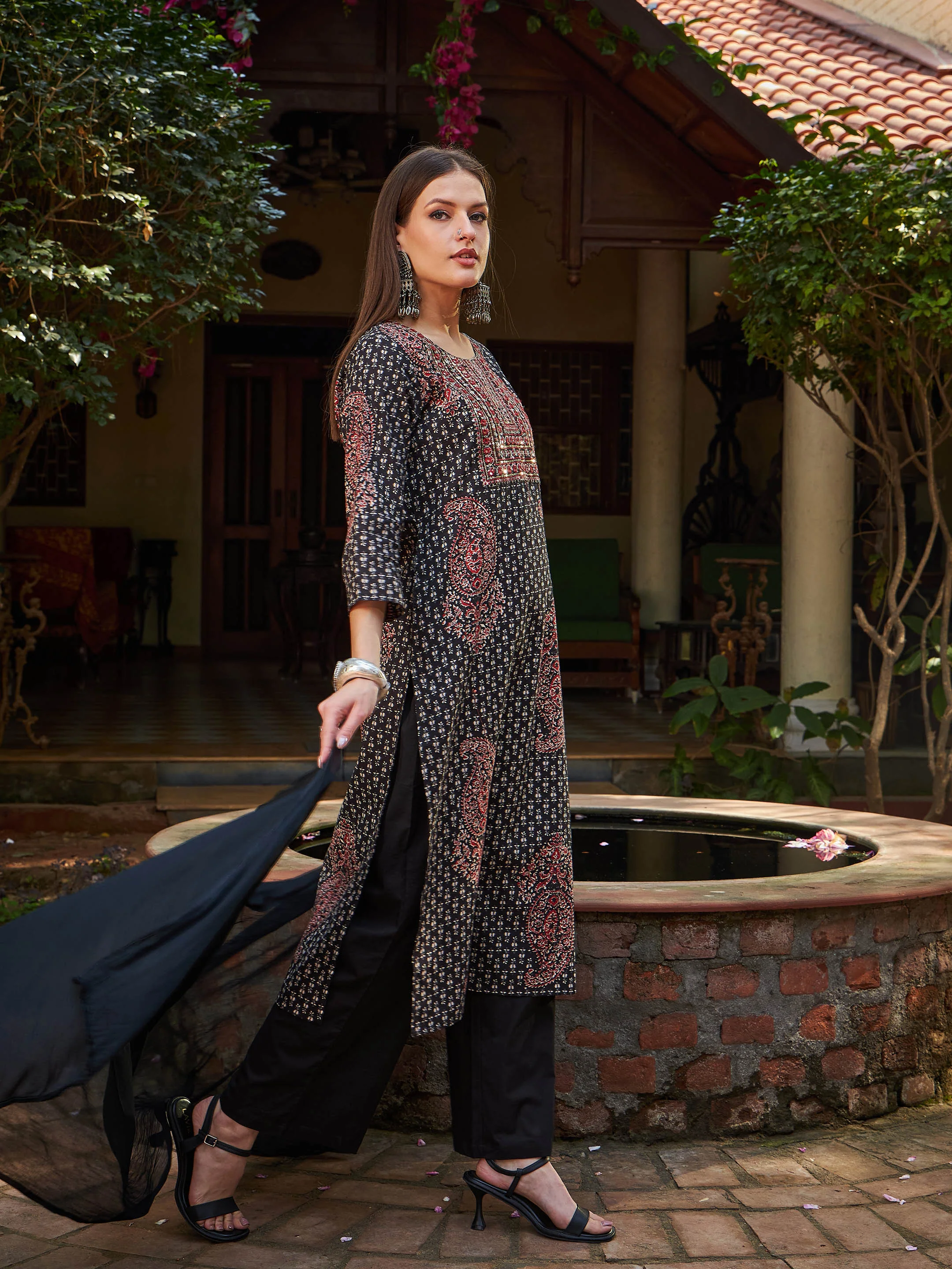 Women Black Floral Front Yoke Kurta With Pencil Pants & Dupatta - Image 3