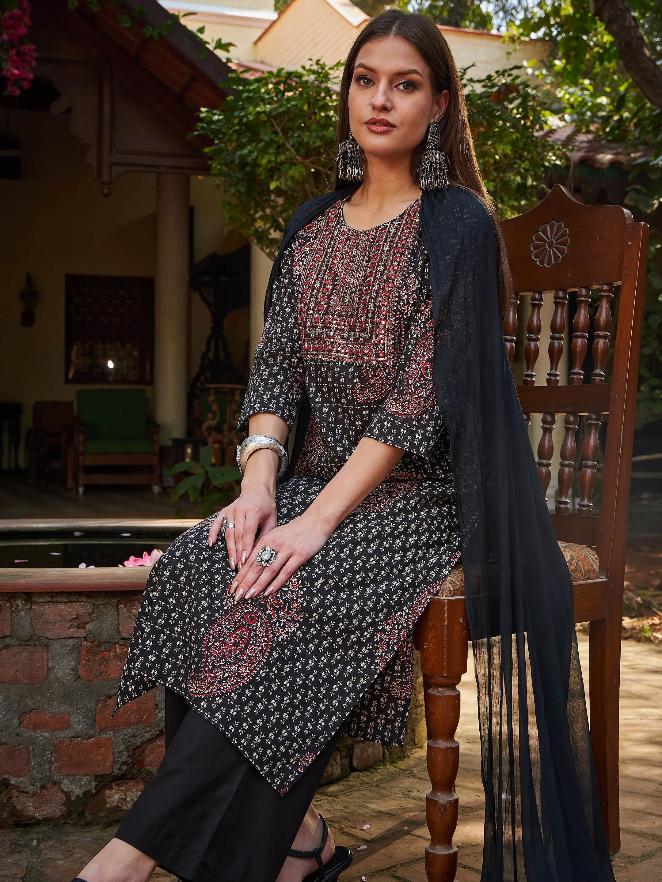 Women Black Floral Front Yoke Kurta With Pencil Pants & Dupatta - Image 4