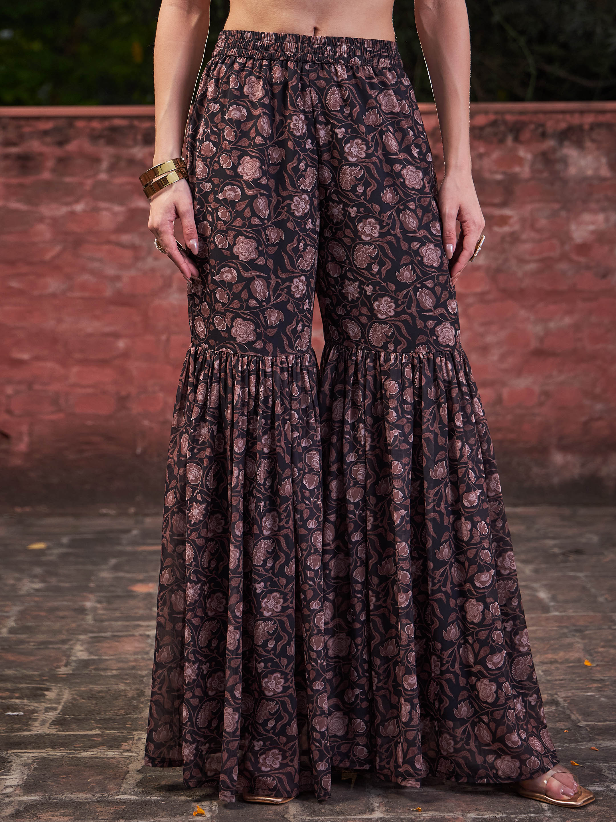 Women Black Floral V Neck Peplum Top With Sharara Pants - Image 5