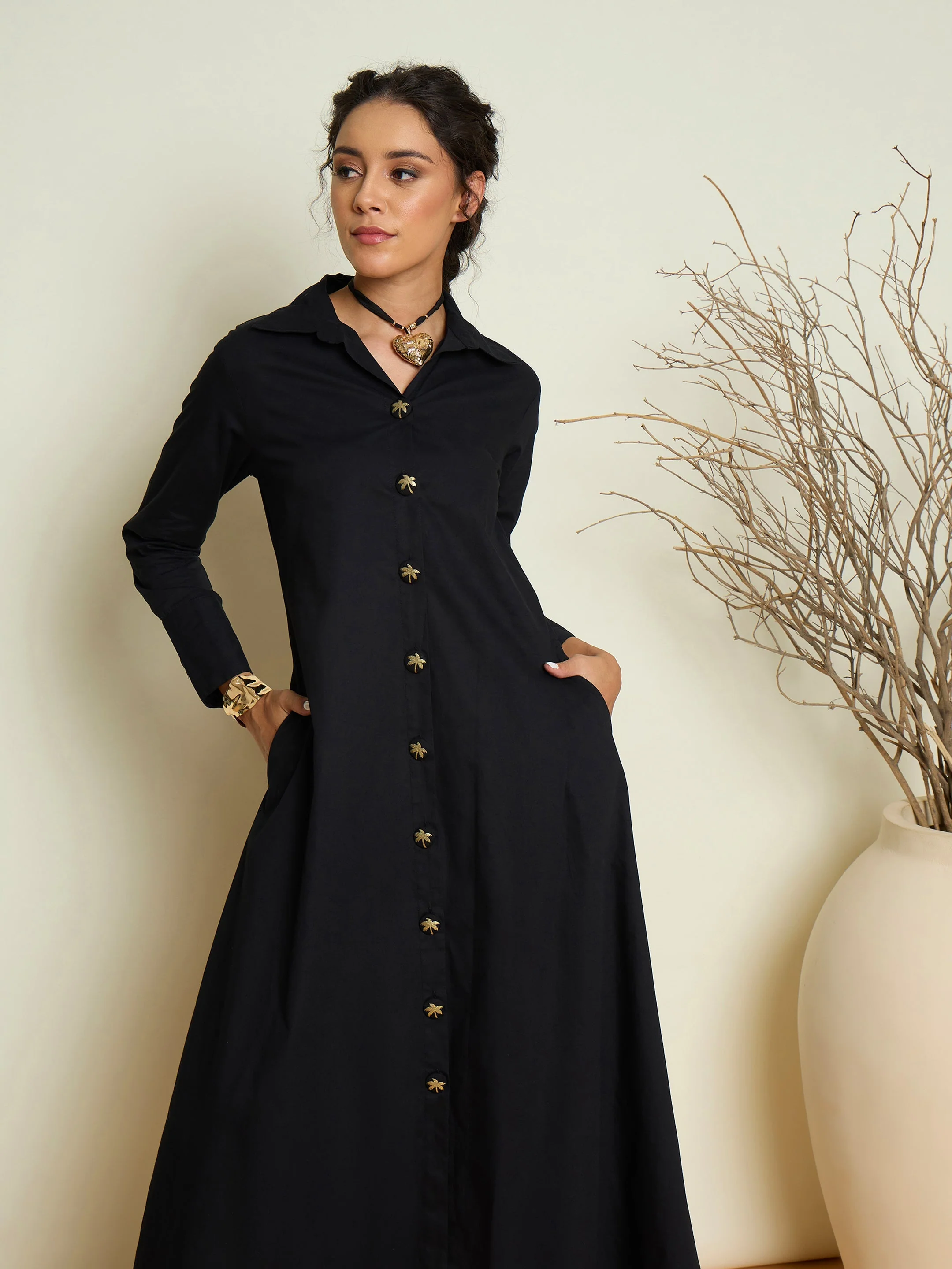 Women Black Foil Printed Longline Shirt Dress - Image 4