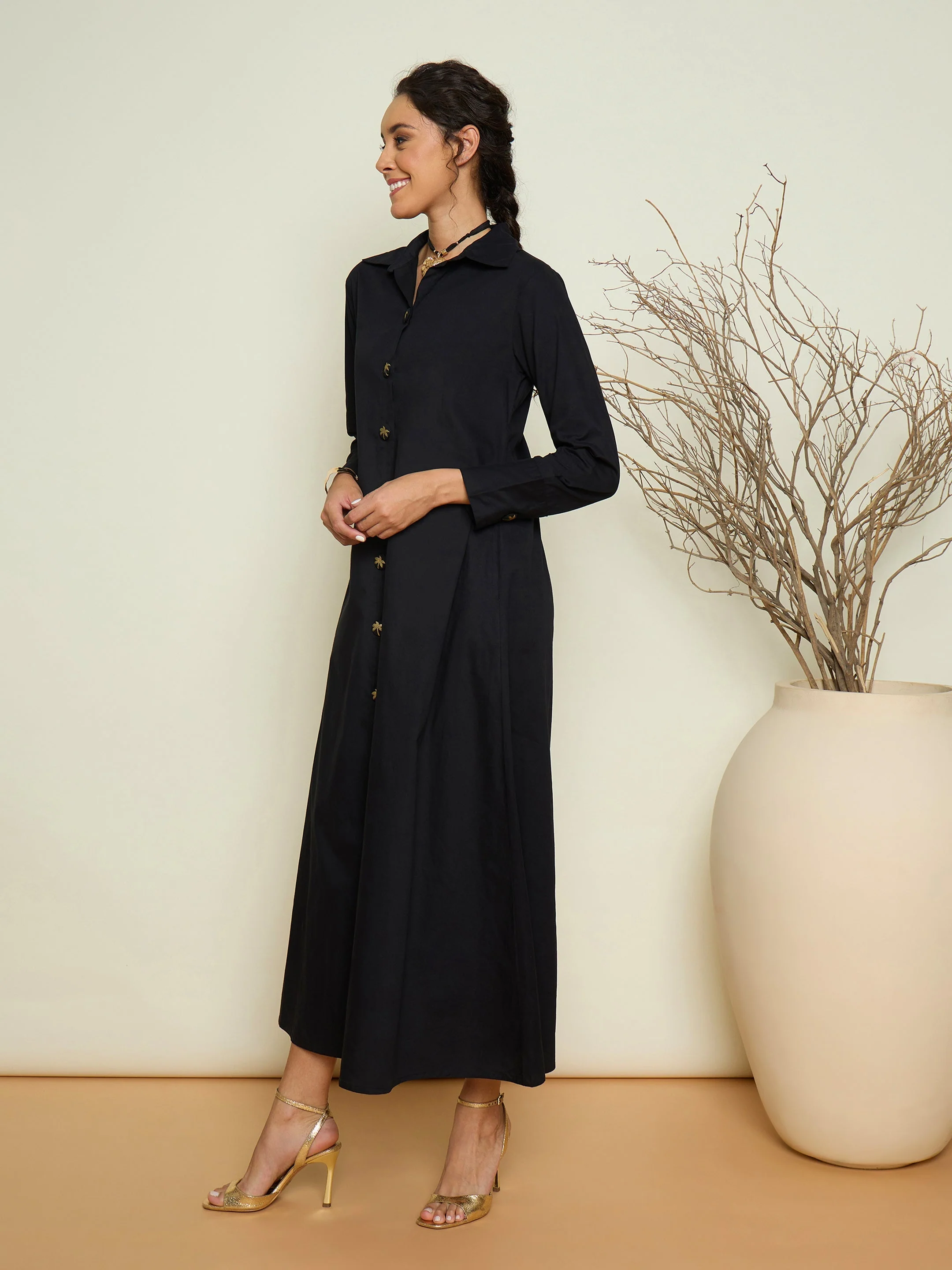 Women Black Foil Printed Longline Shirt Dress - Image 5