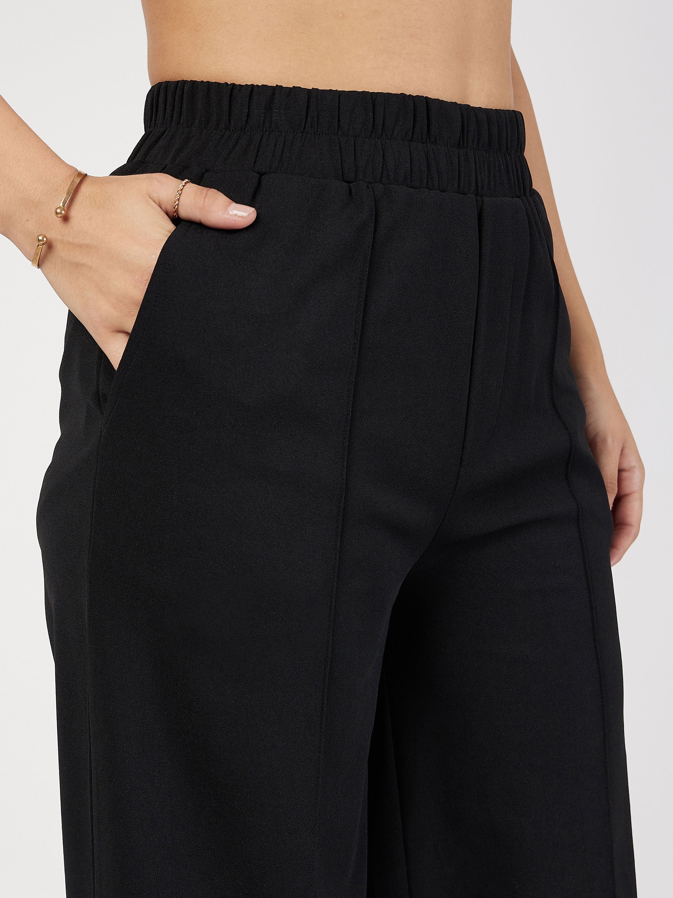 Women Black Front Dart Palazzo Pants - Image 4
