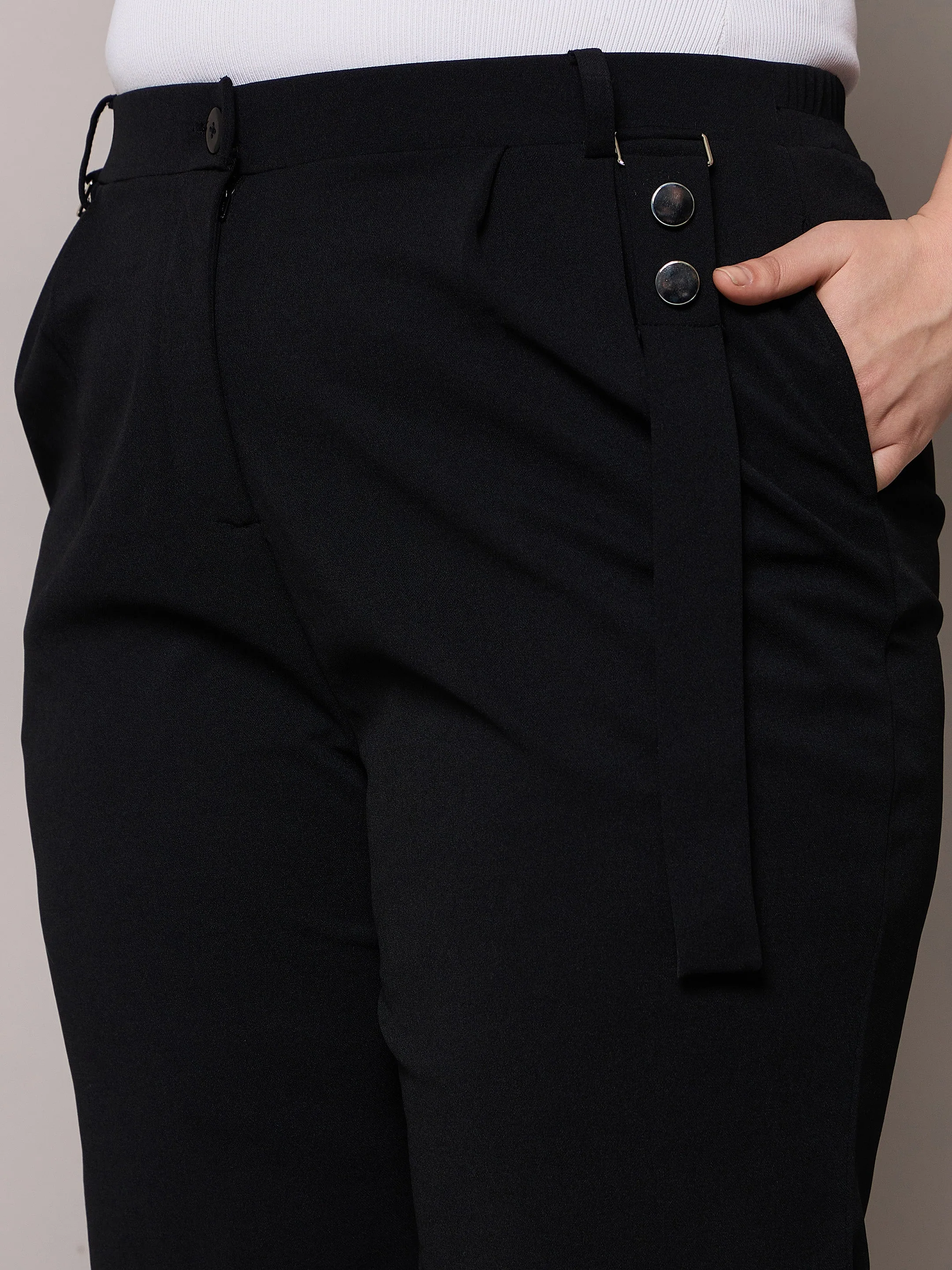 Women Black Front Pleat Straight Pants - Image 4