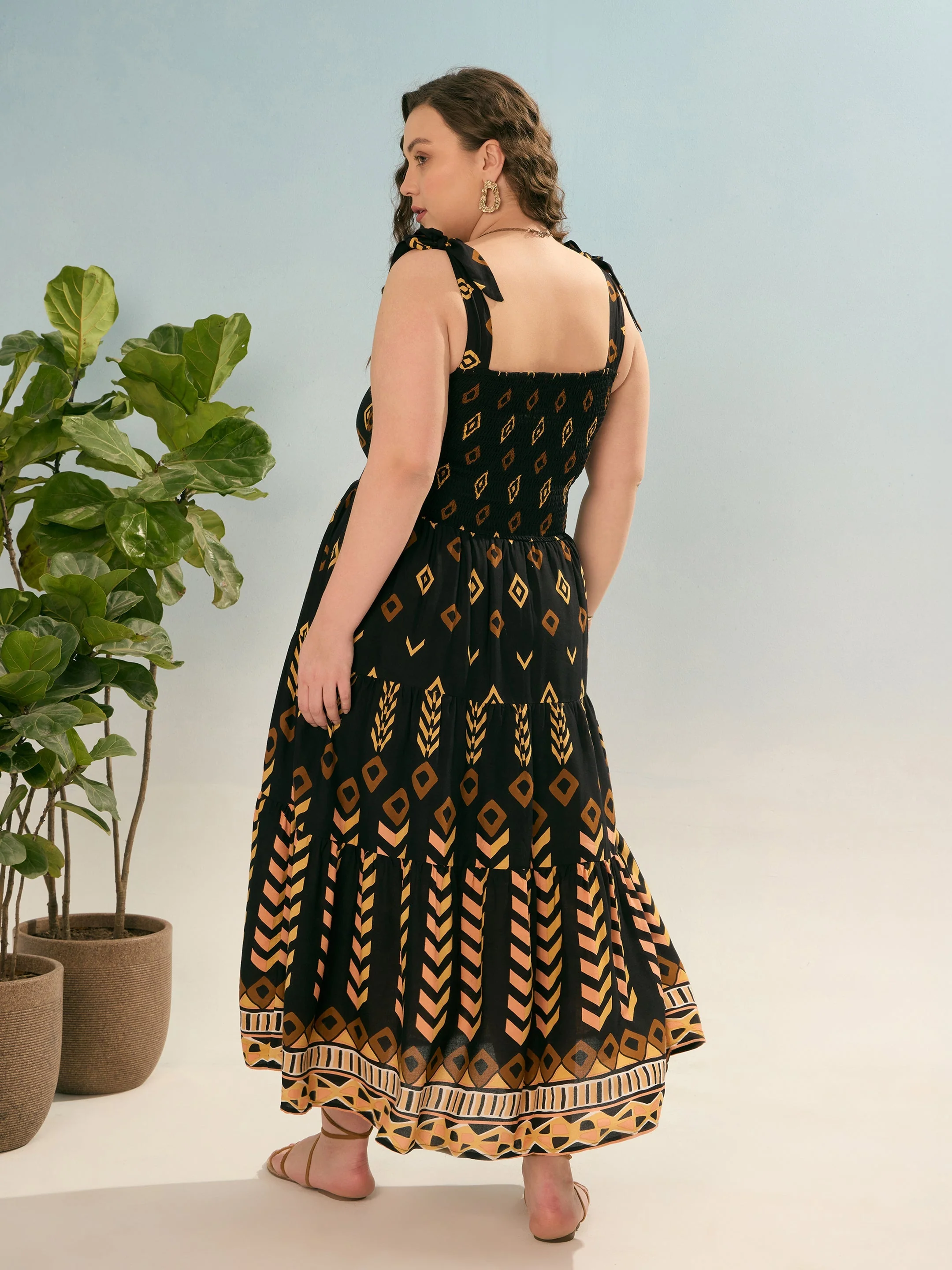 Women Black Geometric Tie Up Tiered Dress - Image 5