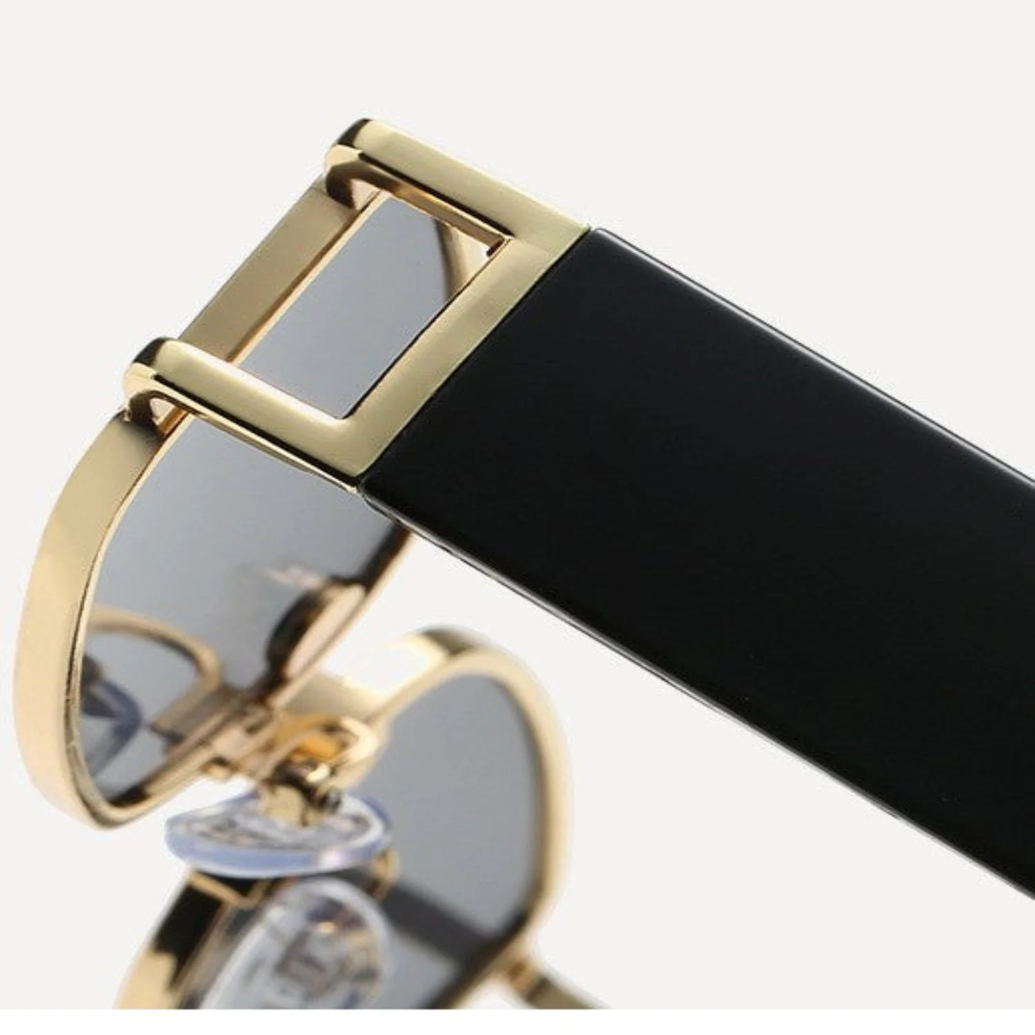 Women Black & Gold Rectangular Retro Sunglasses - Image 4