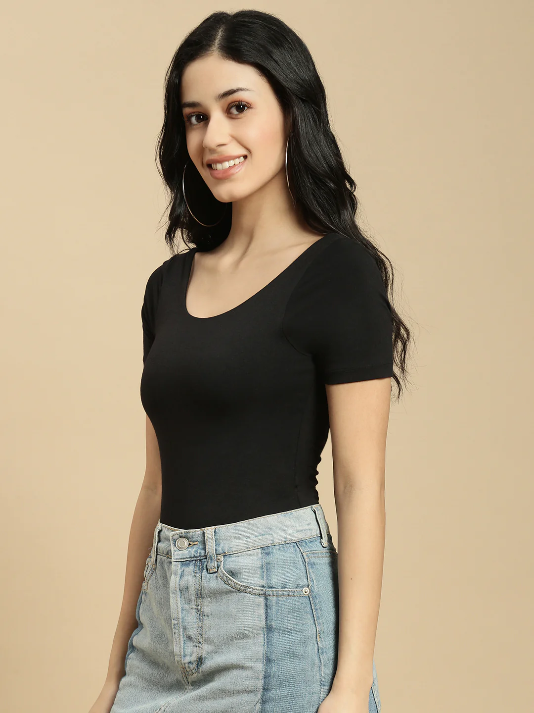 Women Black Half Sleeve Crop Top - Image 6