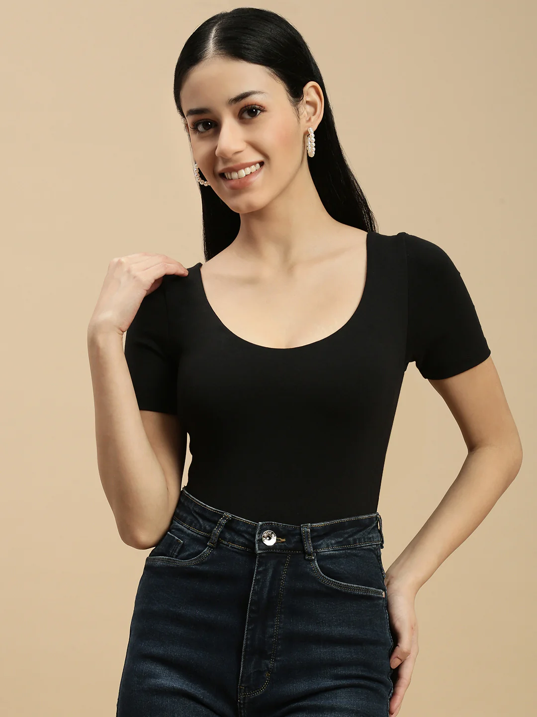 Women Black Half Sleeve Crop Top - Image 2