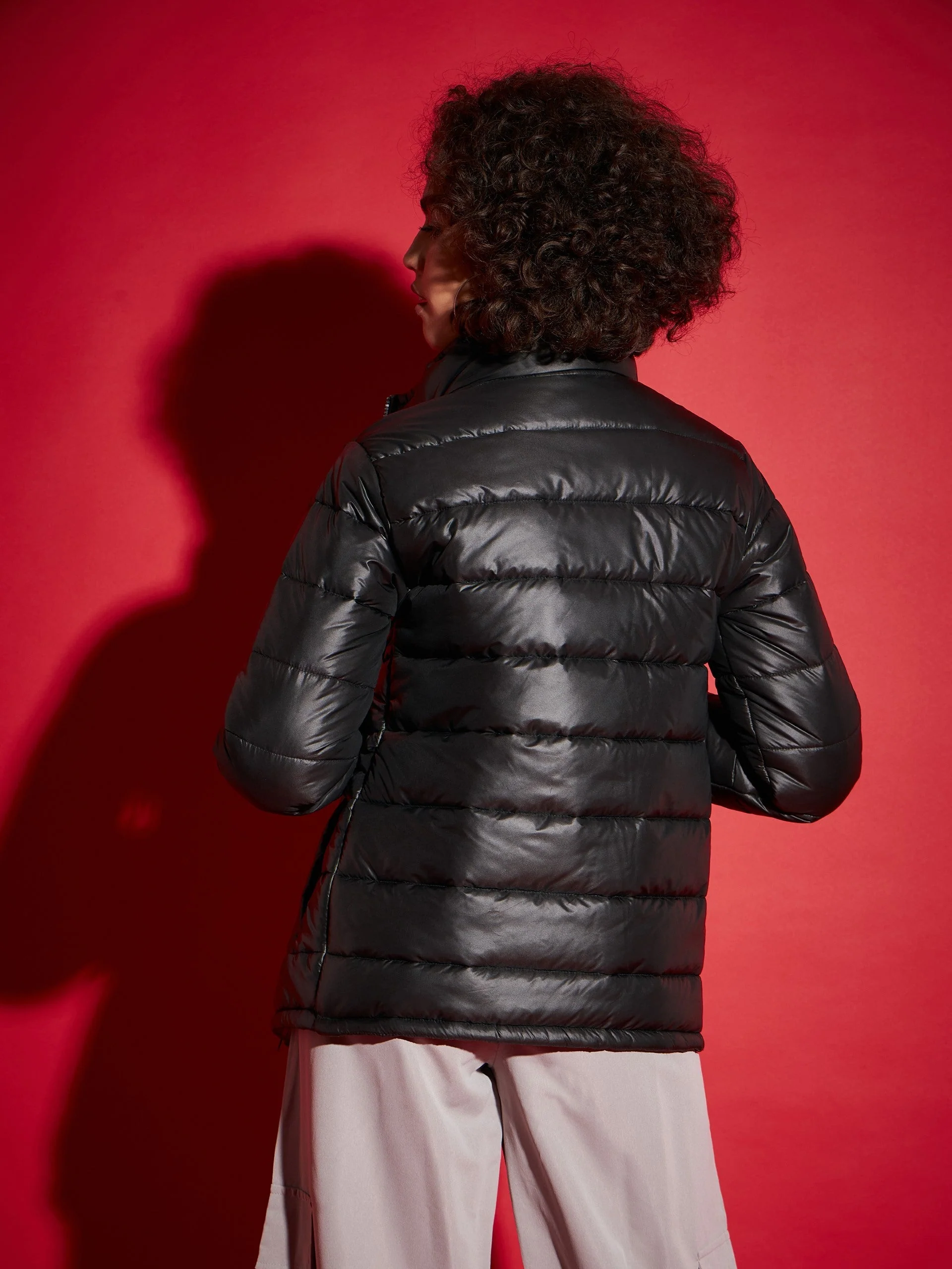 Women Black High Neck Horizontal Quilt Puffer Jacket - Image 5