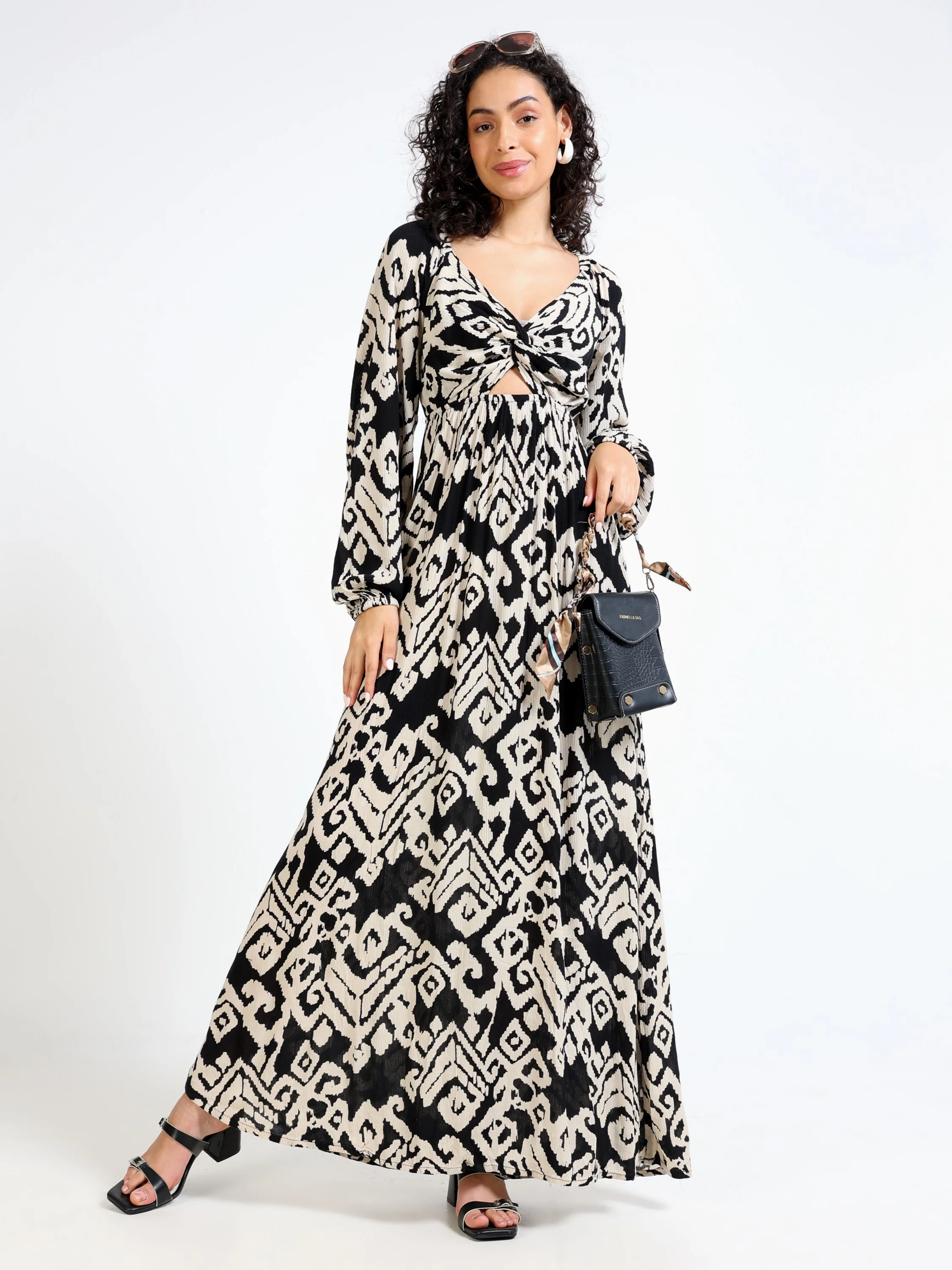 Women Black Ikkat Print Dress - Image 4