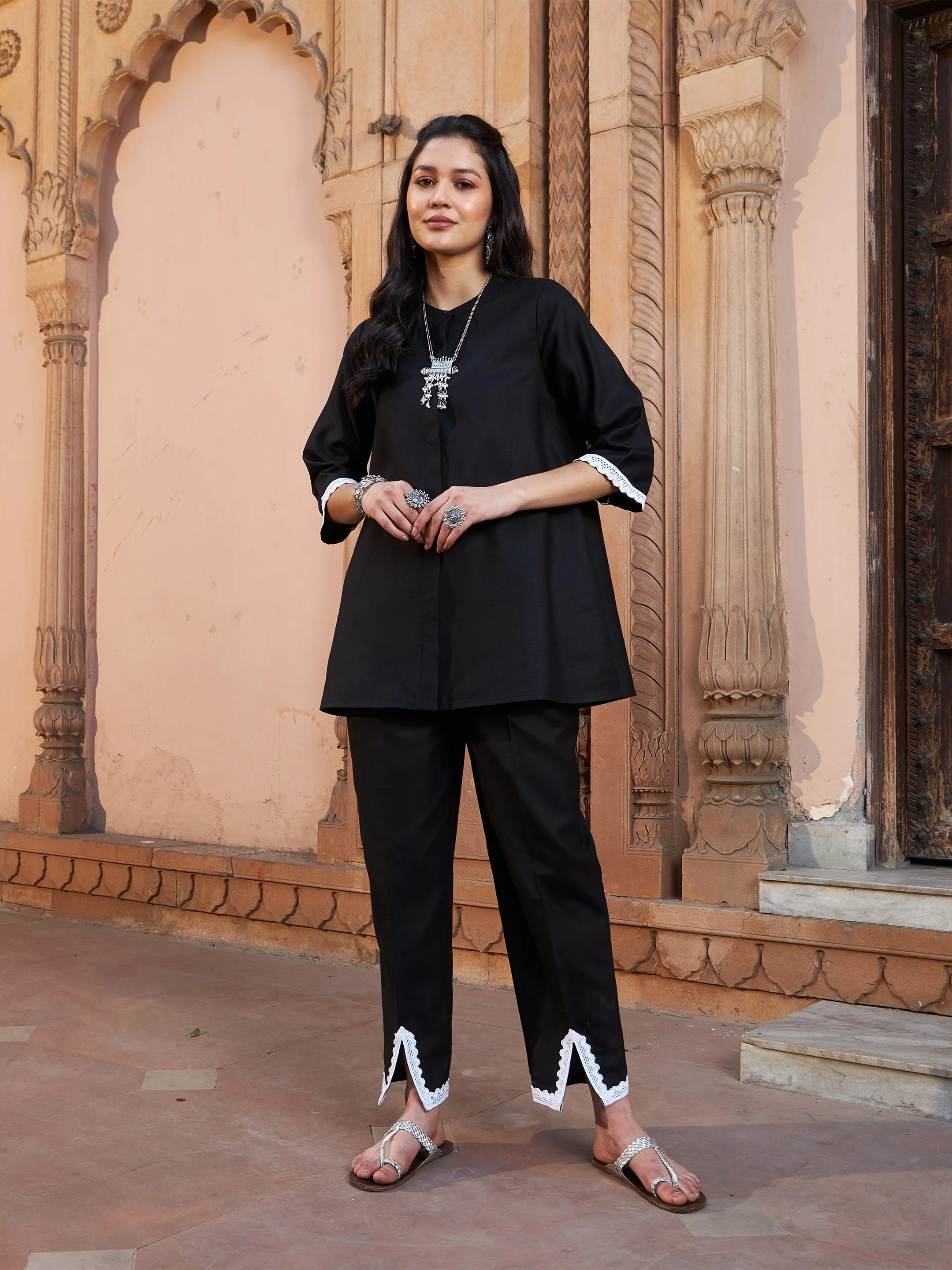 Women Black Lace Detail Short Kurti With Palazzos - Image 2