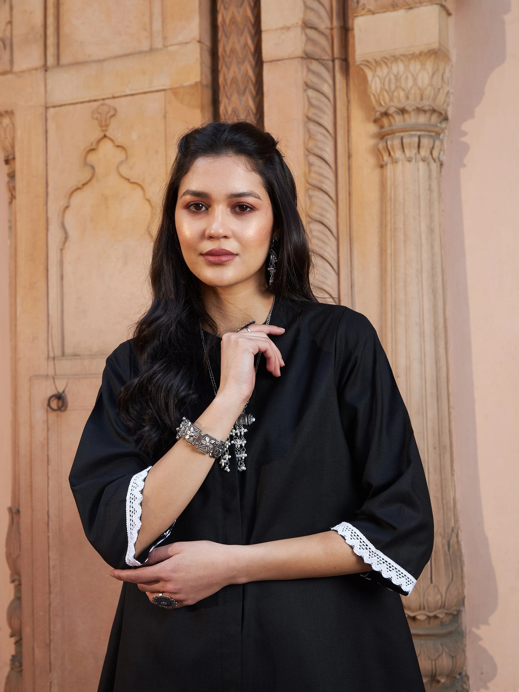 Women Black Lace Detail Short Kurti With Palazzos - Image 3
