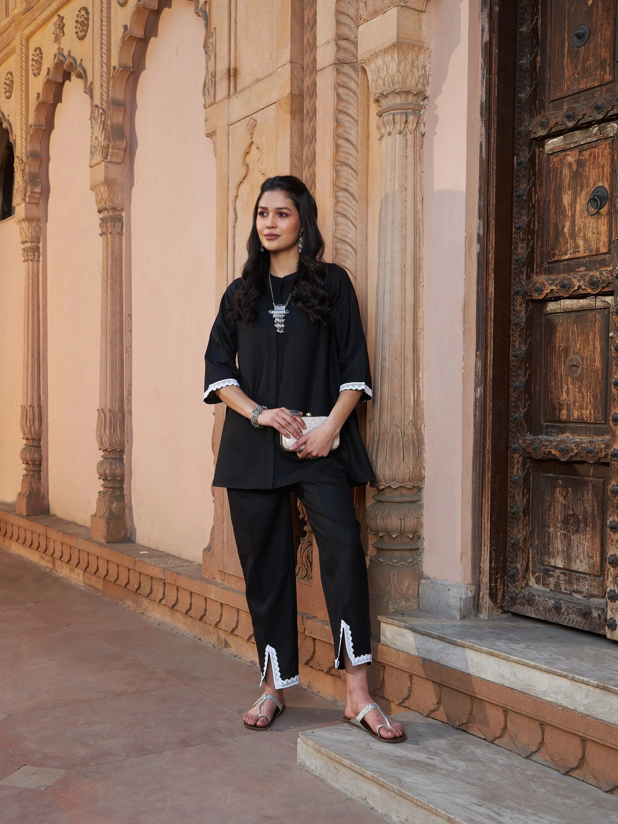 Women Black Lace Detail Short Kurti With Palazzos - Image 5