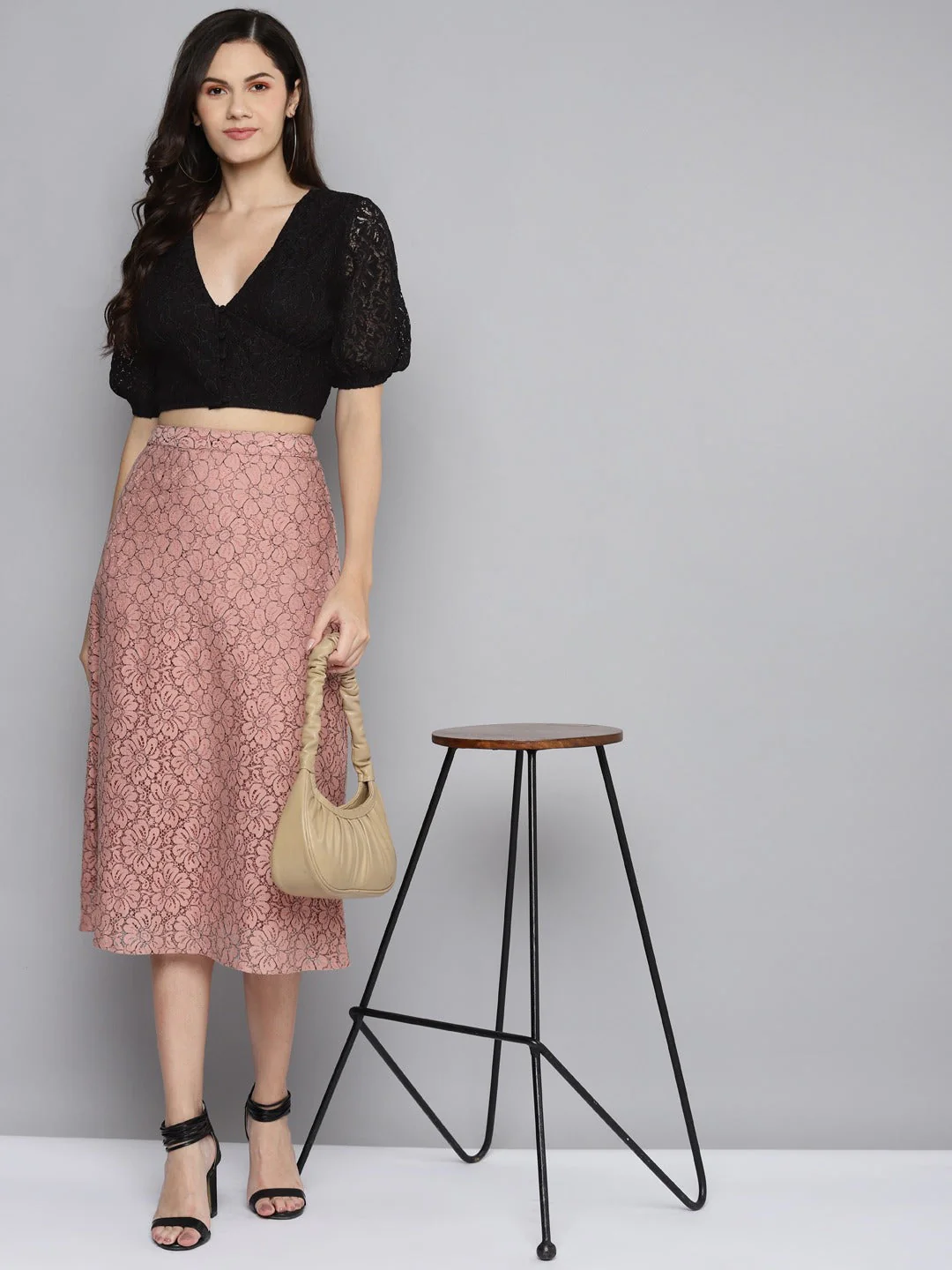 Women Black Lace Puff Sleeve Crop Top - Image 4