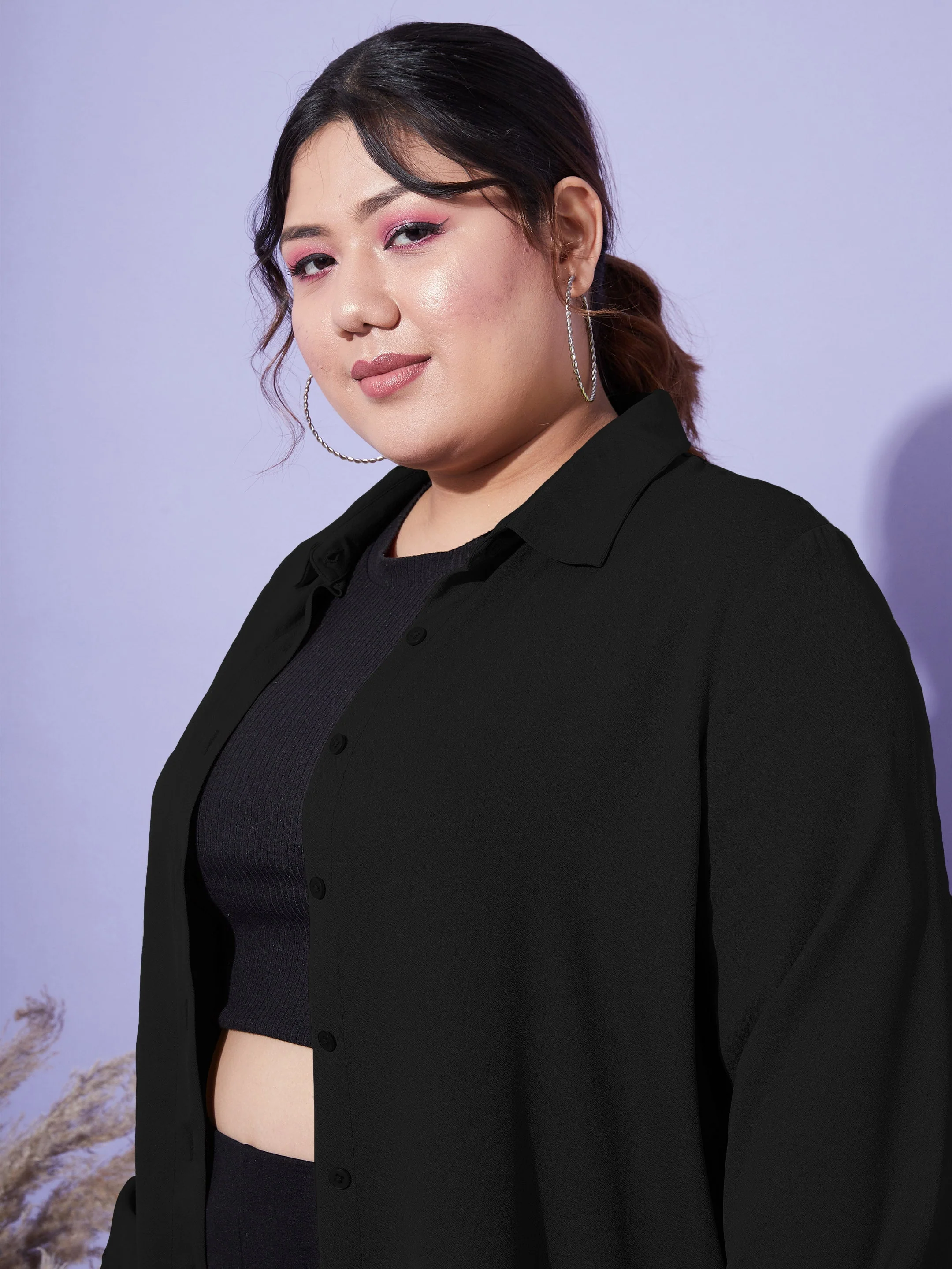 Women Black Longline Shirt - Image 4