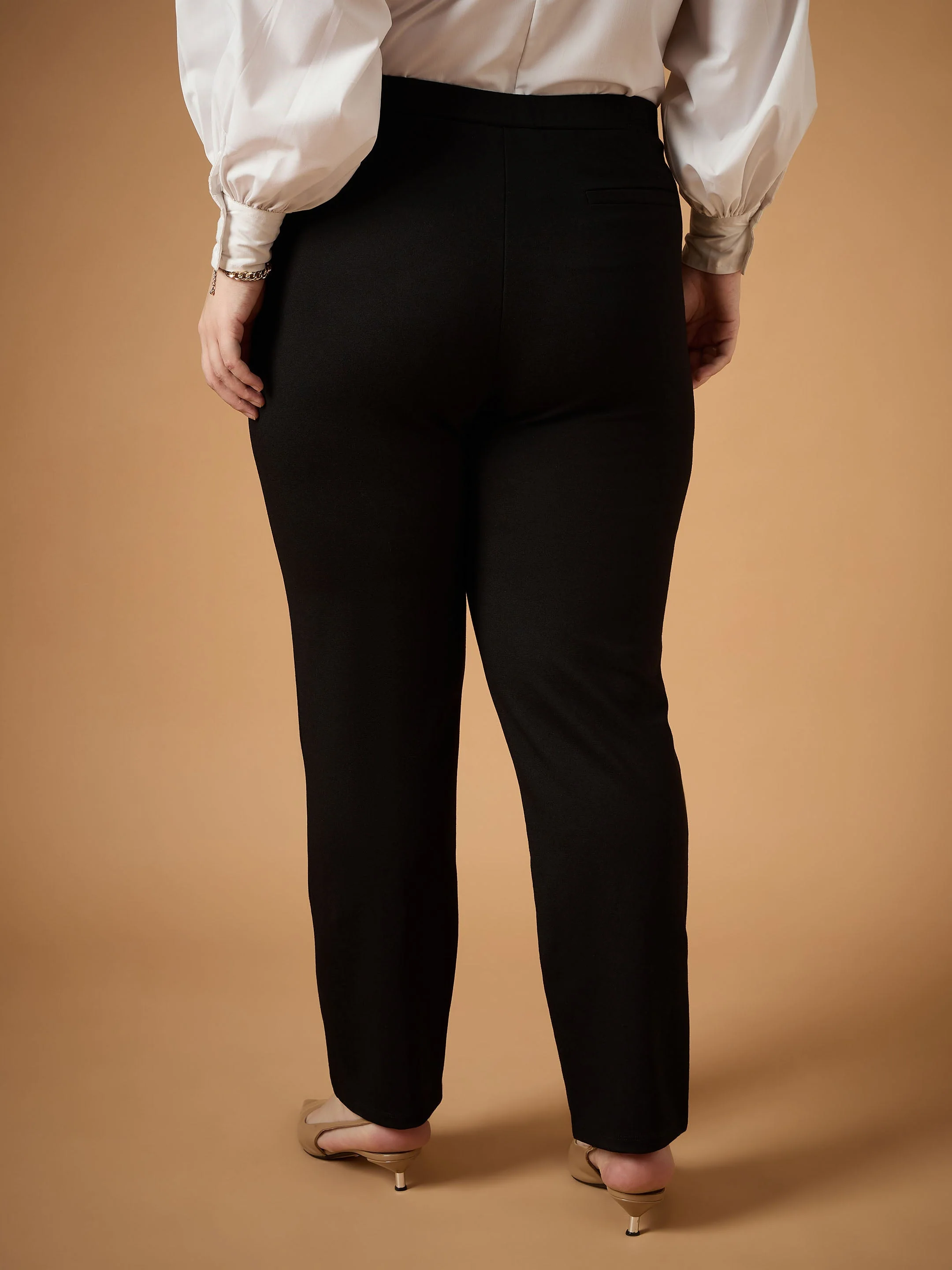 Women Black Mom Fit Pants - Image 5