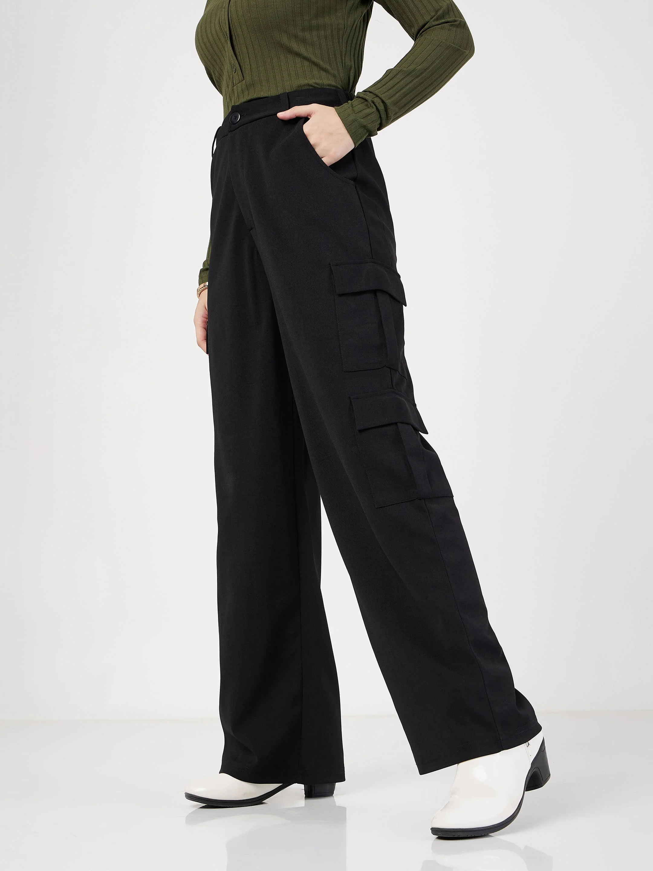 Women Black Multi Pocket Detail Cargo Pants - Image 3