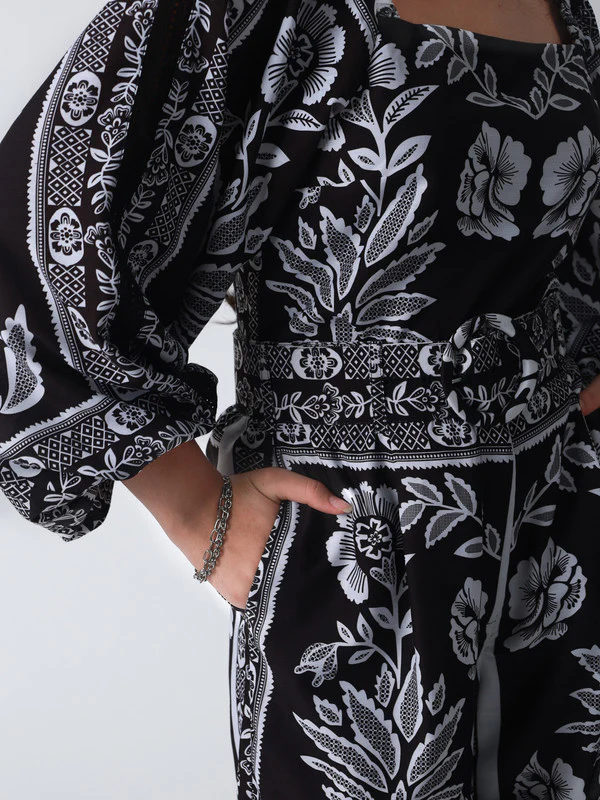 Women Black Pineapple Scarf Print Co-Ord Set - Image 3
