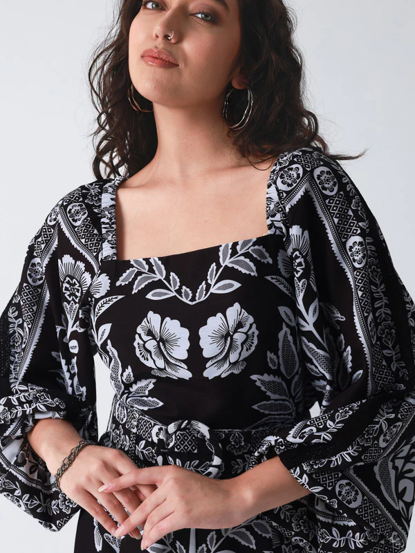 Women Black Pineapple Scarf Print Co-Ord Set - Image 5
