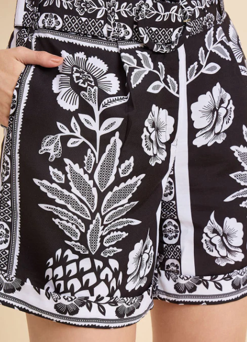 Women Black Pineapple Scarf Print Short - Image 4