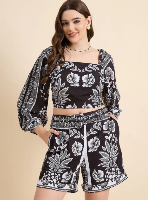 Women Black Pineapple Scarf Print Short - Image 6
