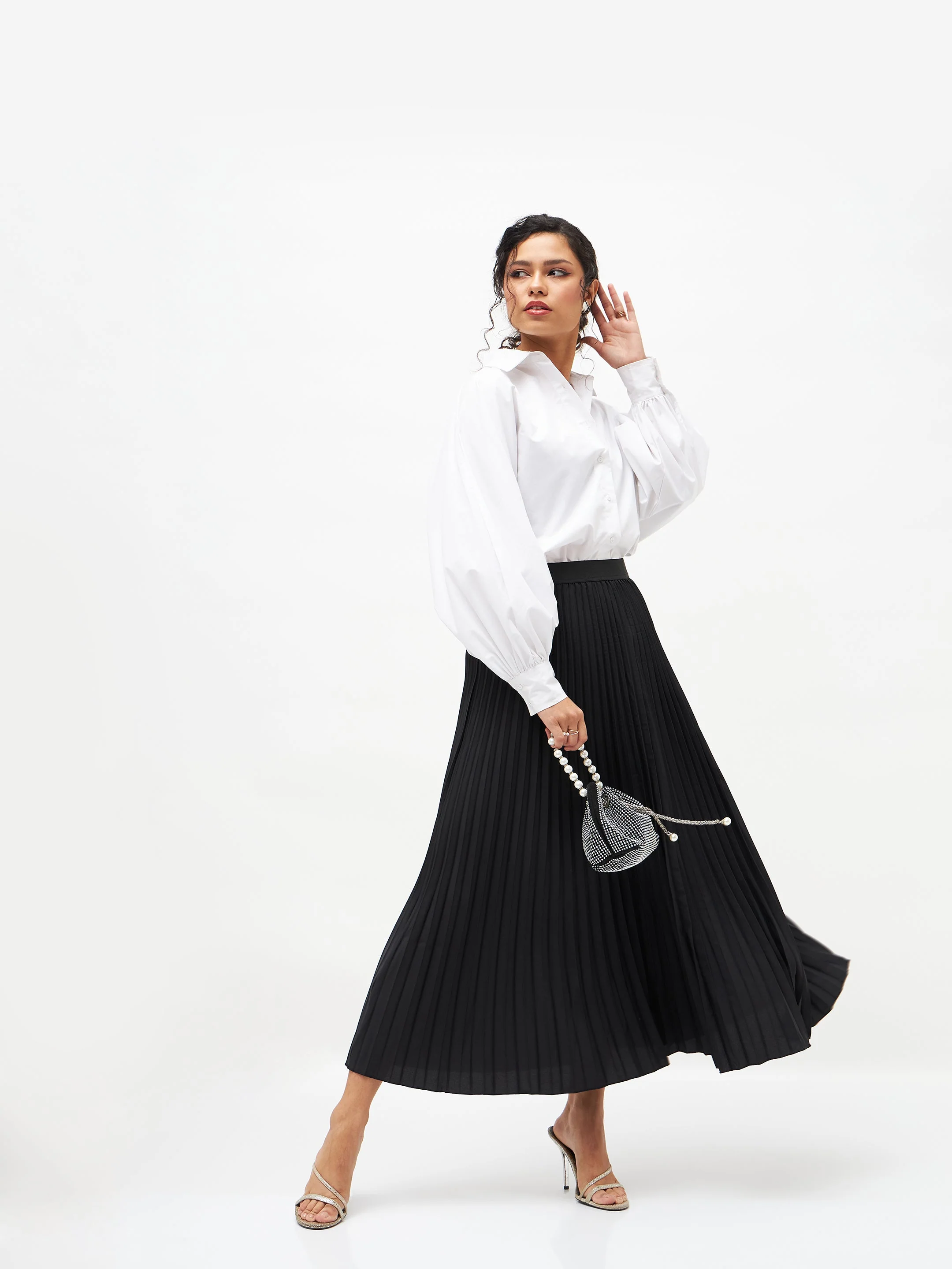 Women Black Pleated Maxi Skirt - Image 6