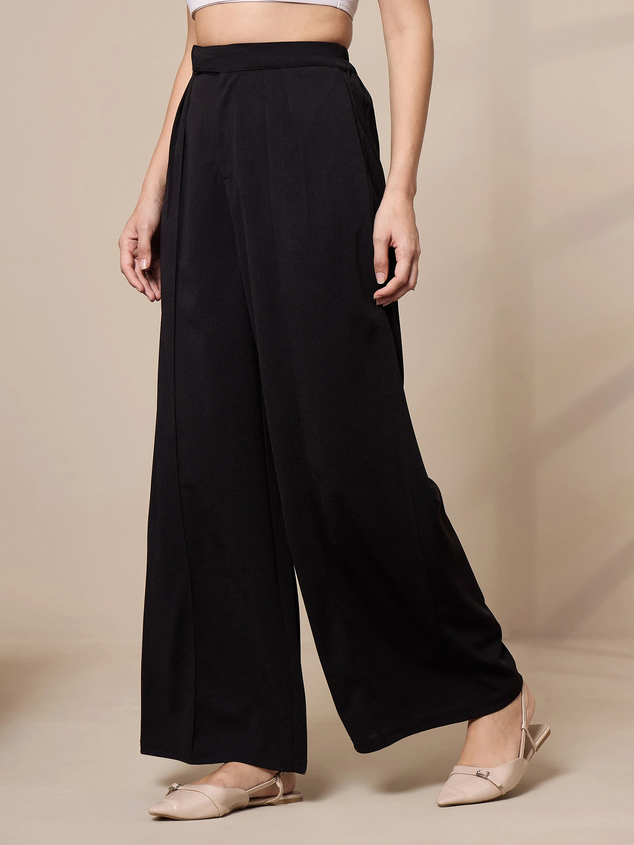 Women Black Pleated Wide Leg Trousers - Image 3