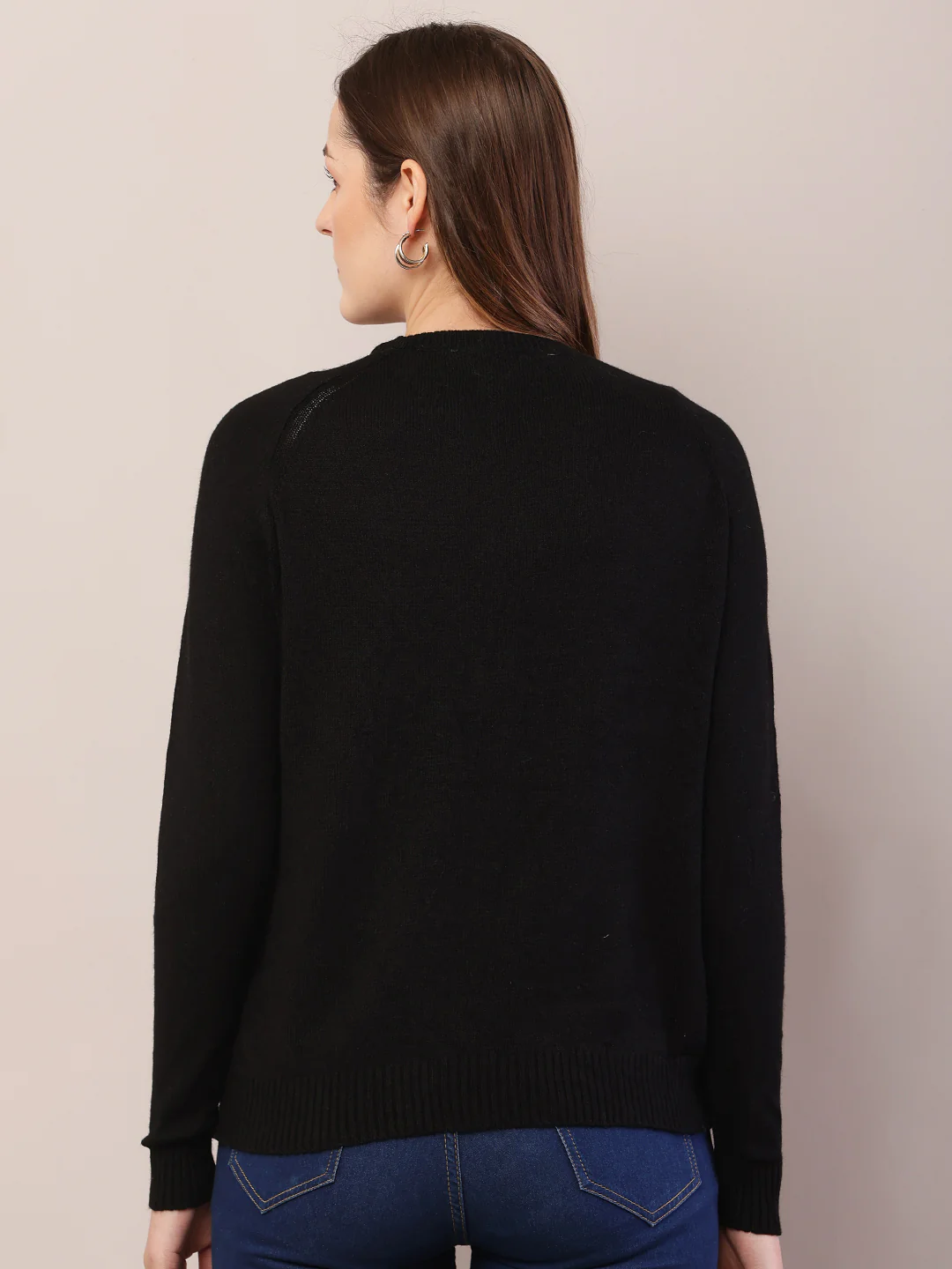 Women black polyester round neck sweater - Image 4