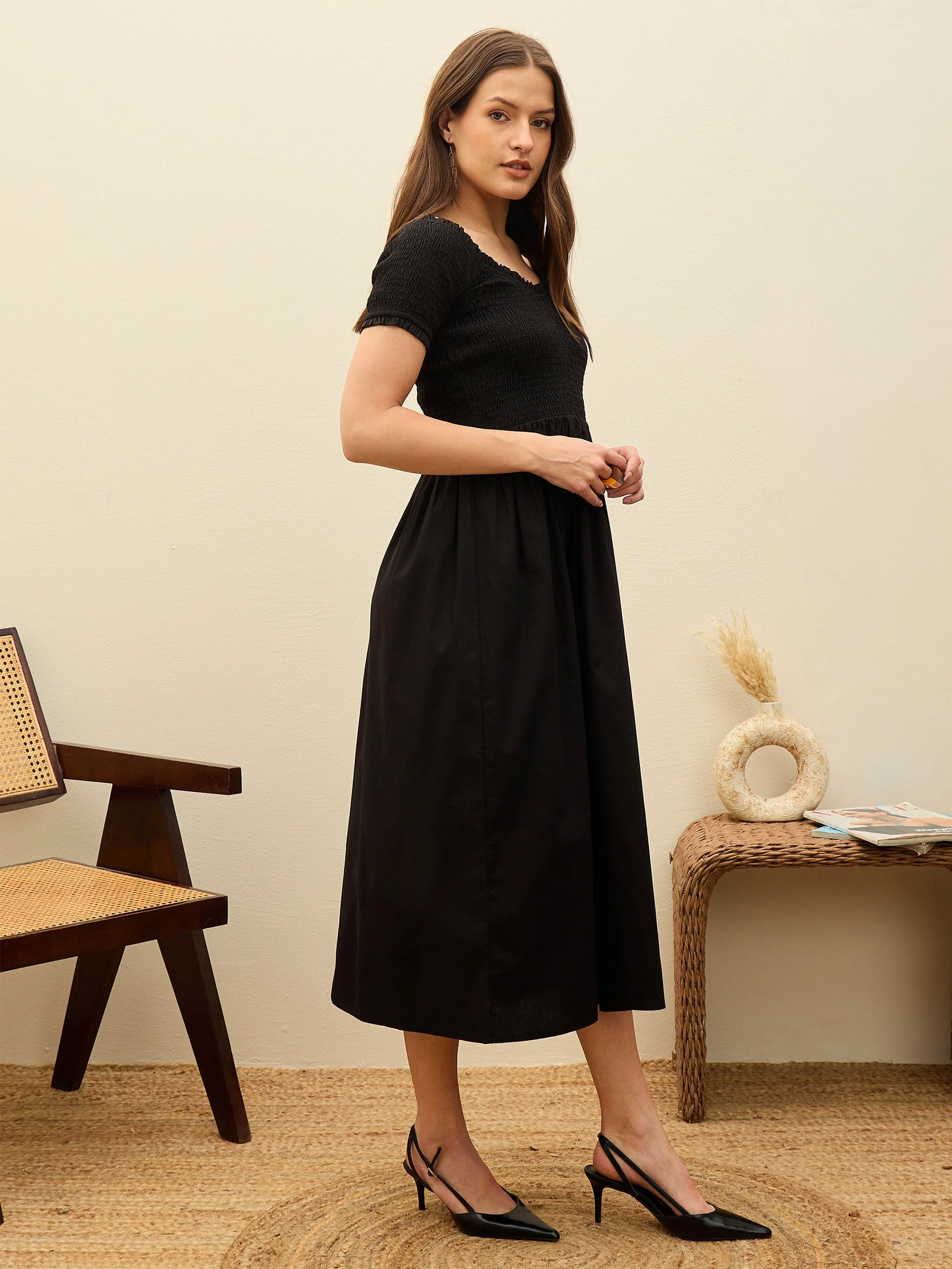 Women Black Poplin Smocked Midi Dress - Image 4