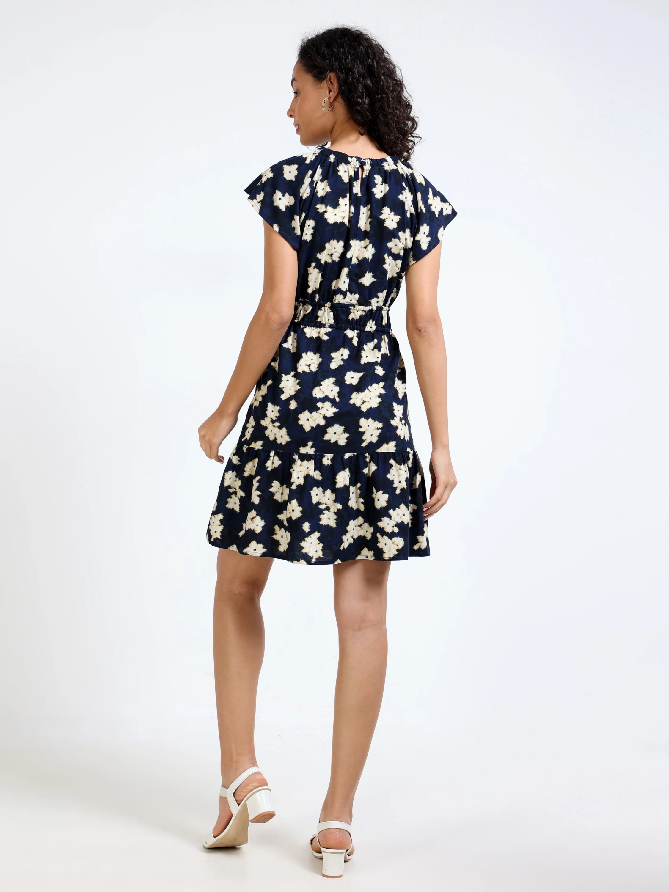 Women Black Printed Flare Dress - Image 4