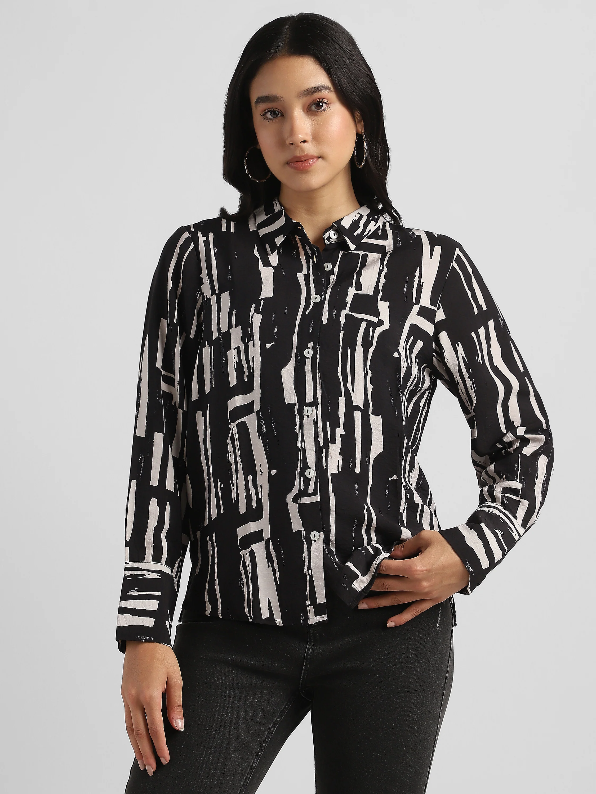 Women Black Printed Regular Fit Shirt - Image 4