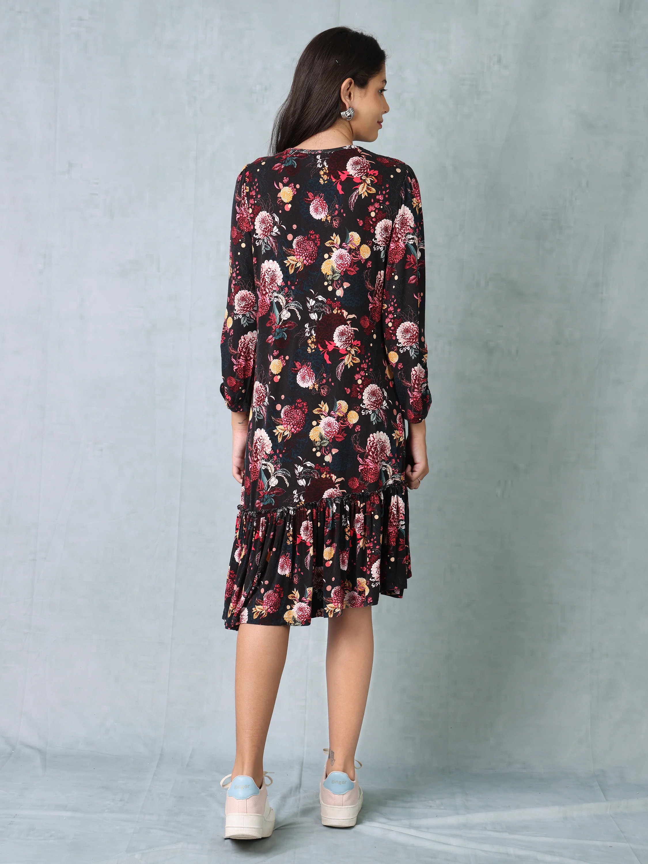 Women Black & Red Printed Comfort Fit Dress - Image 4