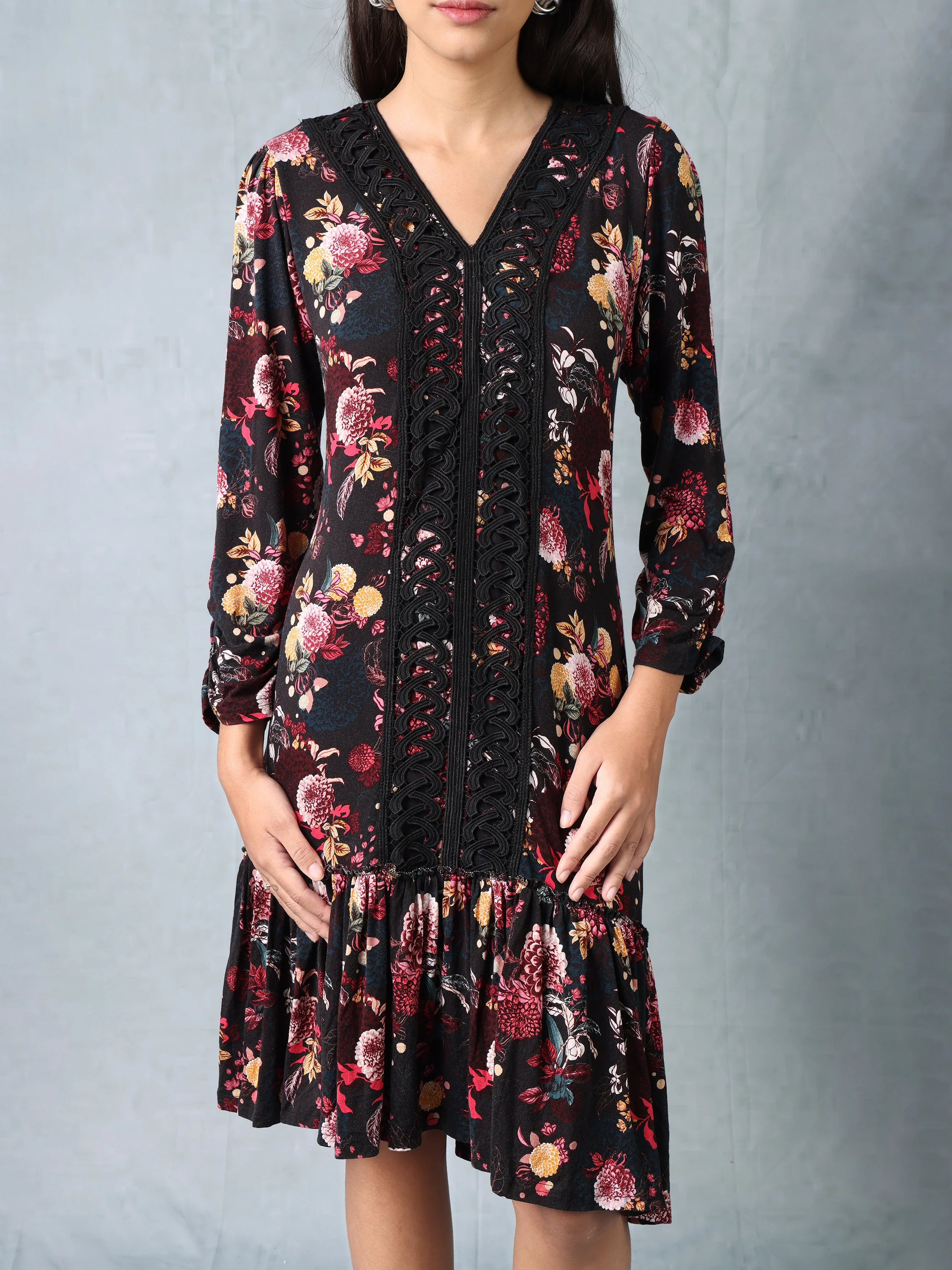Women Black & Red Printed Comfort Fit Dress - Image 6