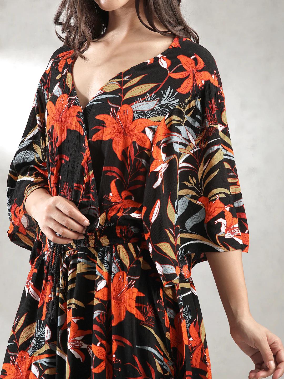 Women Black Tropical Print Romper - Image 8