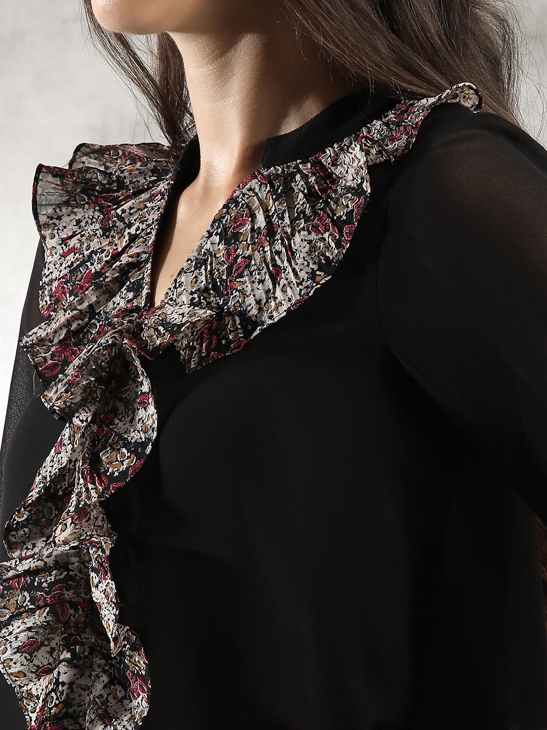 Women Black Front Ruffles Top - Image 5