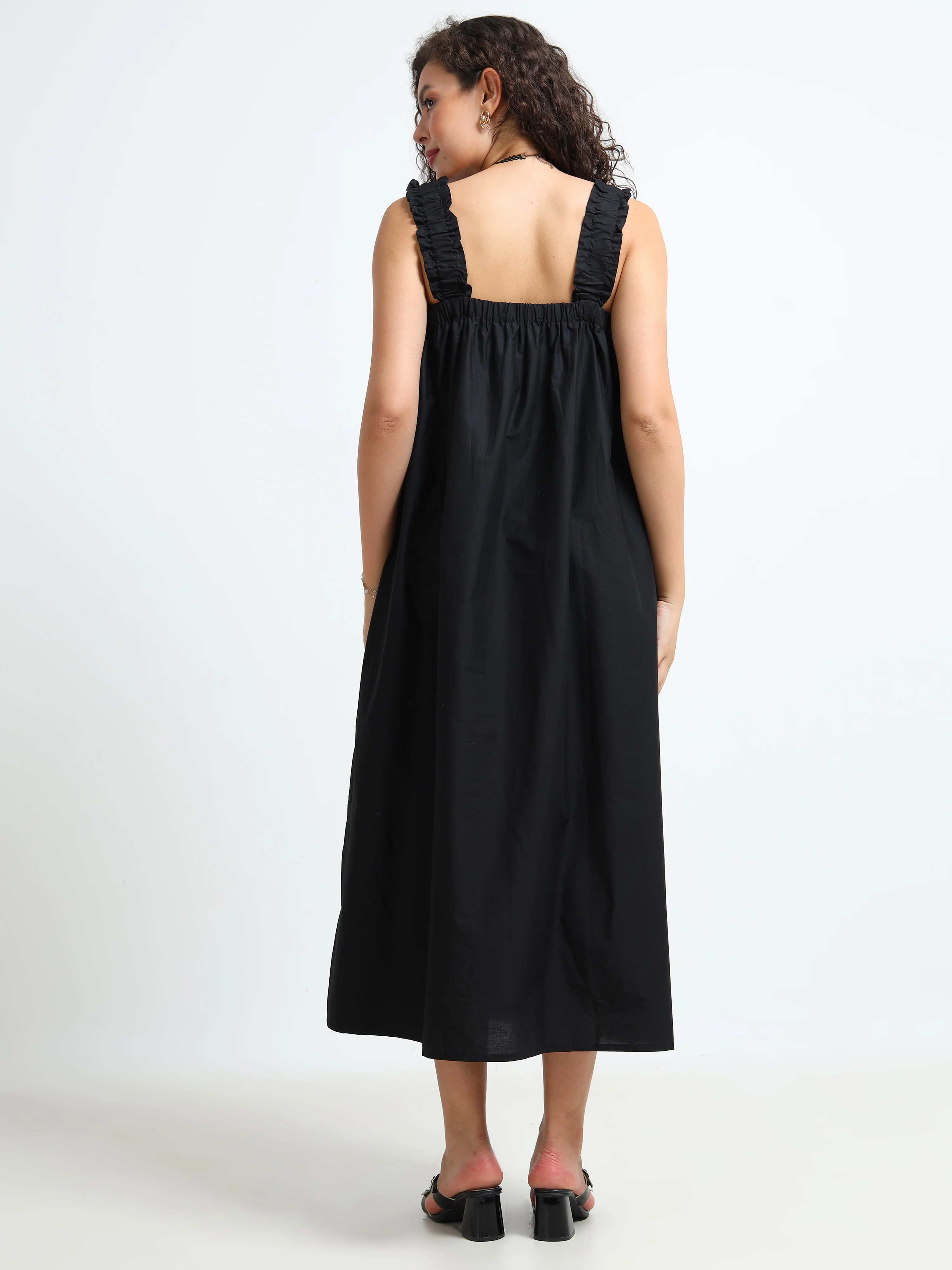 Women Black Relaxed Midi Dress - Image 3