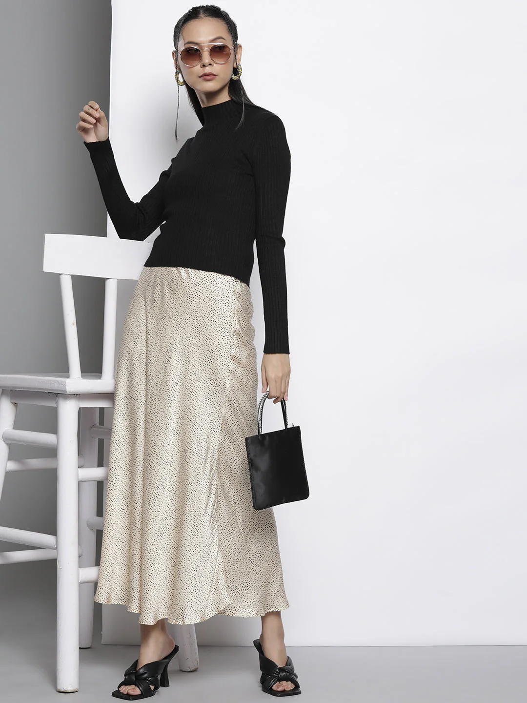 Women Black Rib High Neck Full Sleeves Sweater - Image 5