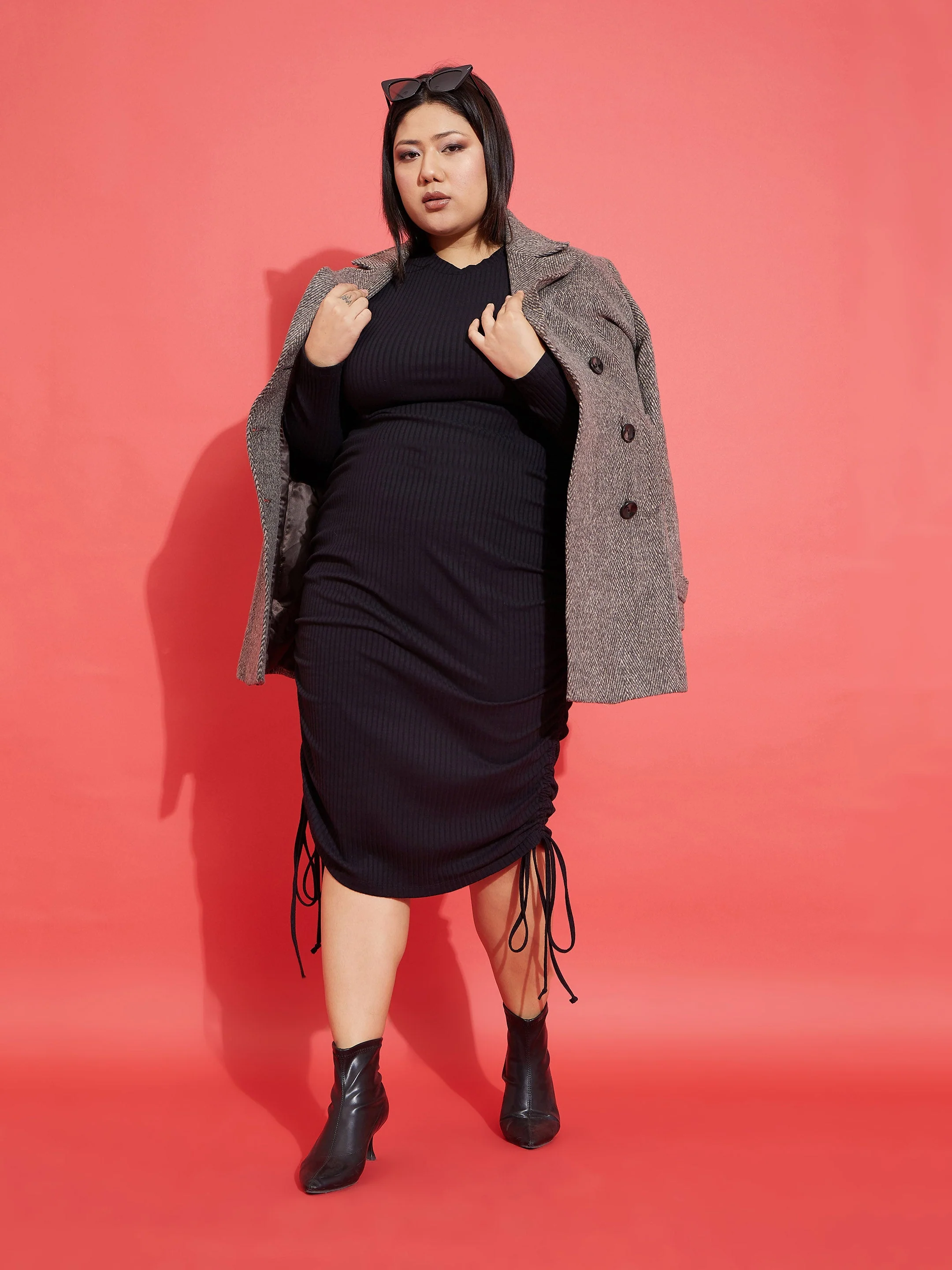 Women Black Rib Side Ruching Bodycon Dress - Image 2