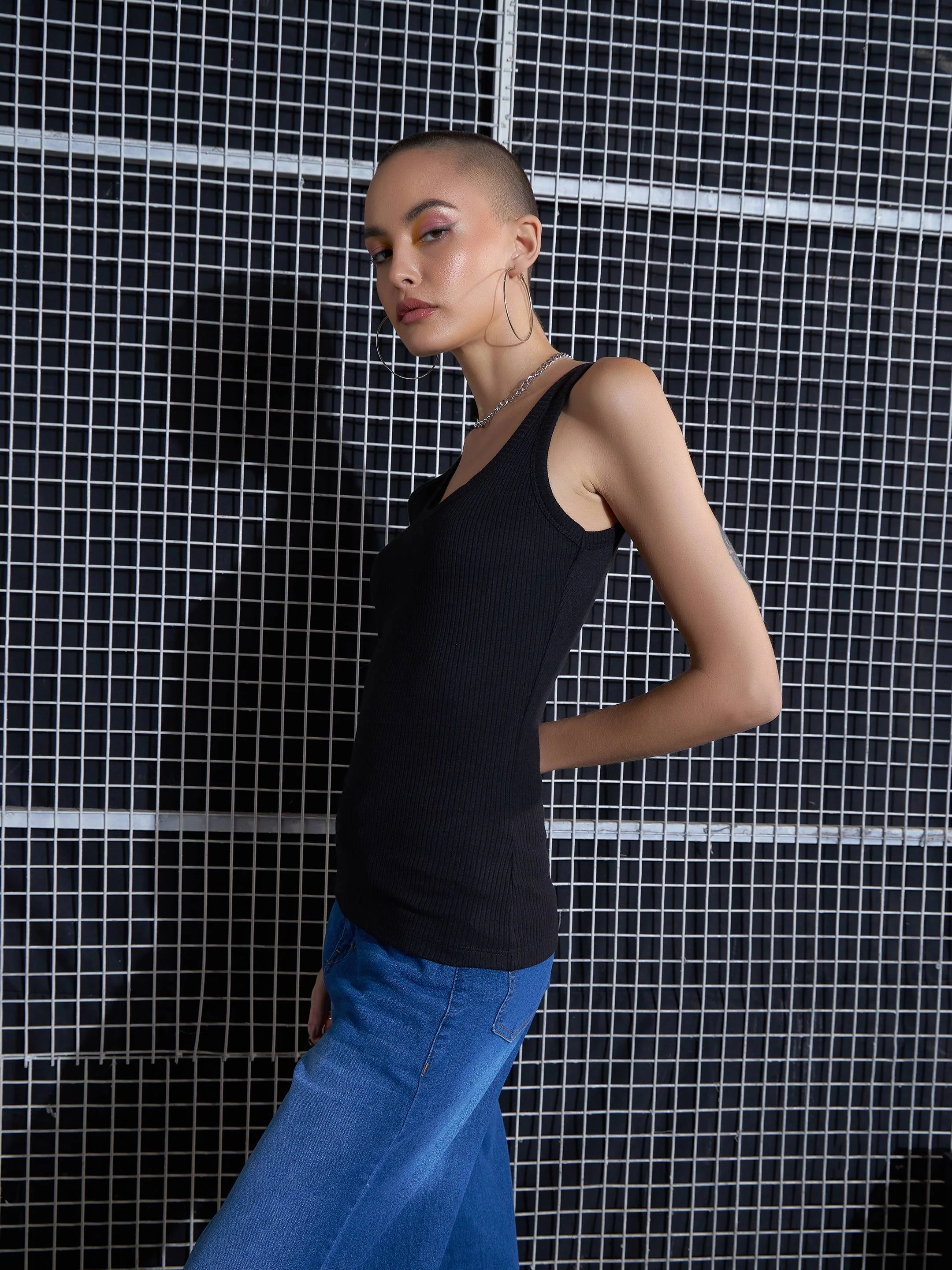 Women Black Rib Sleeveless Camisole - Image 4