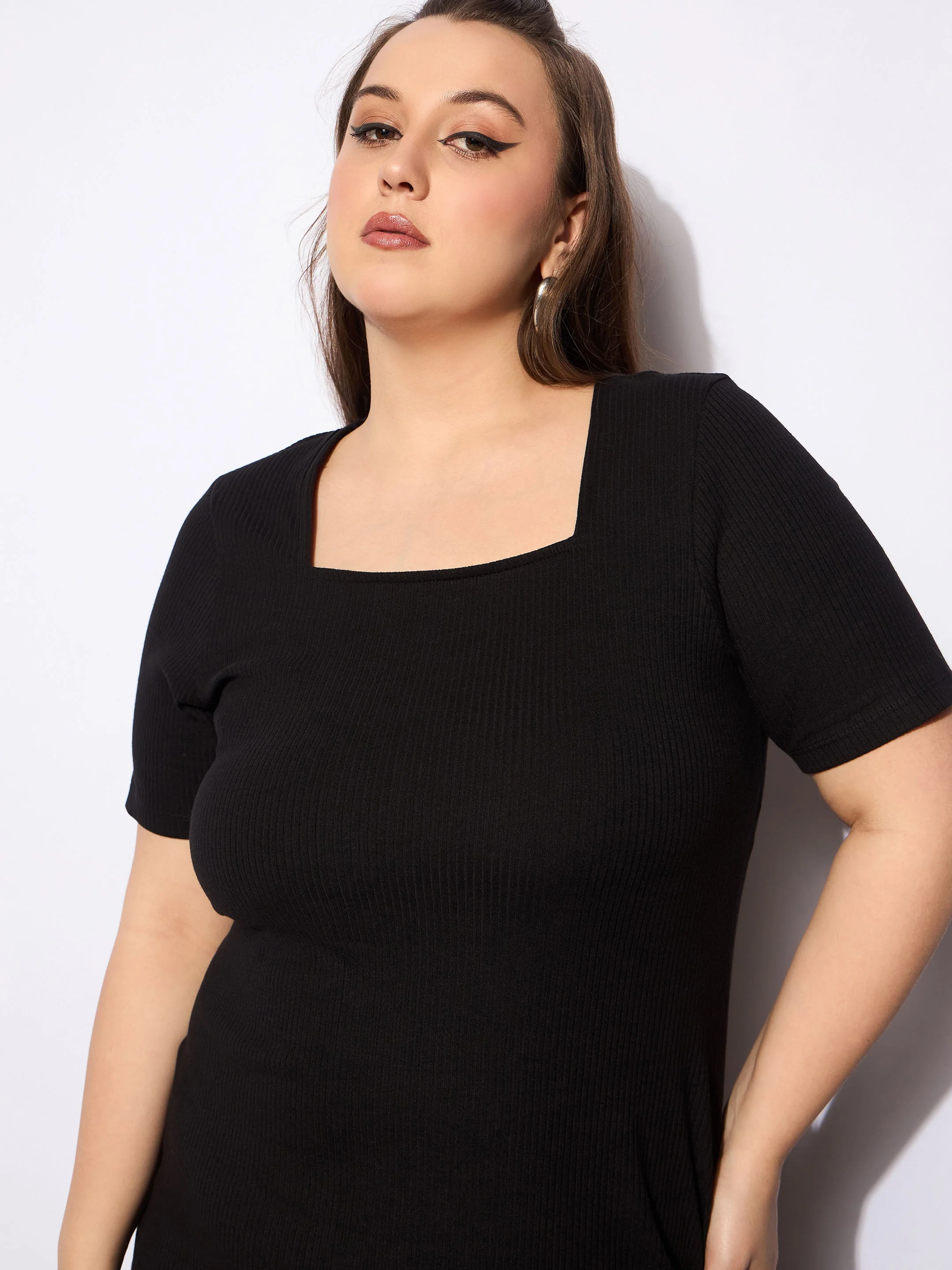 Women Black Rib Square Neck Short Sleeves Midi Dress - Image 4