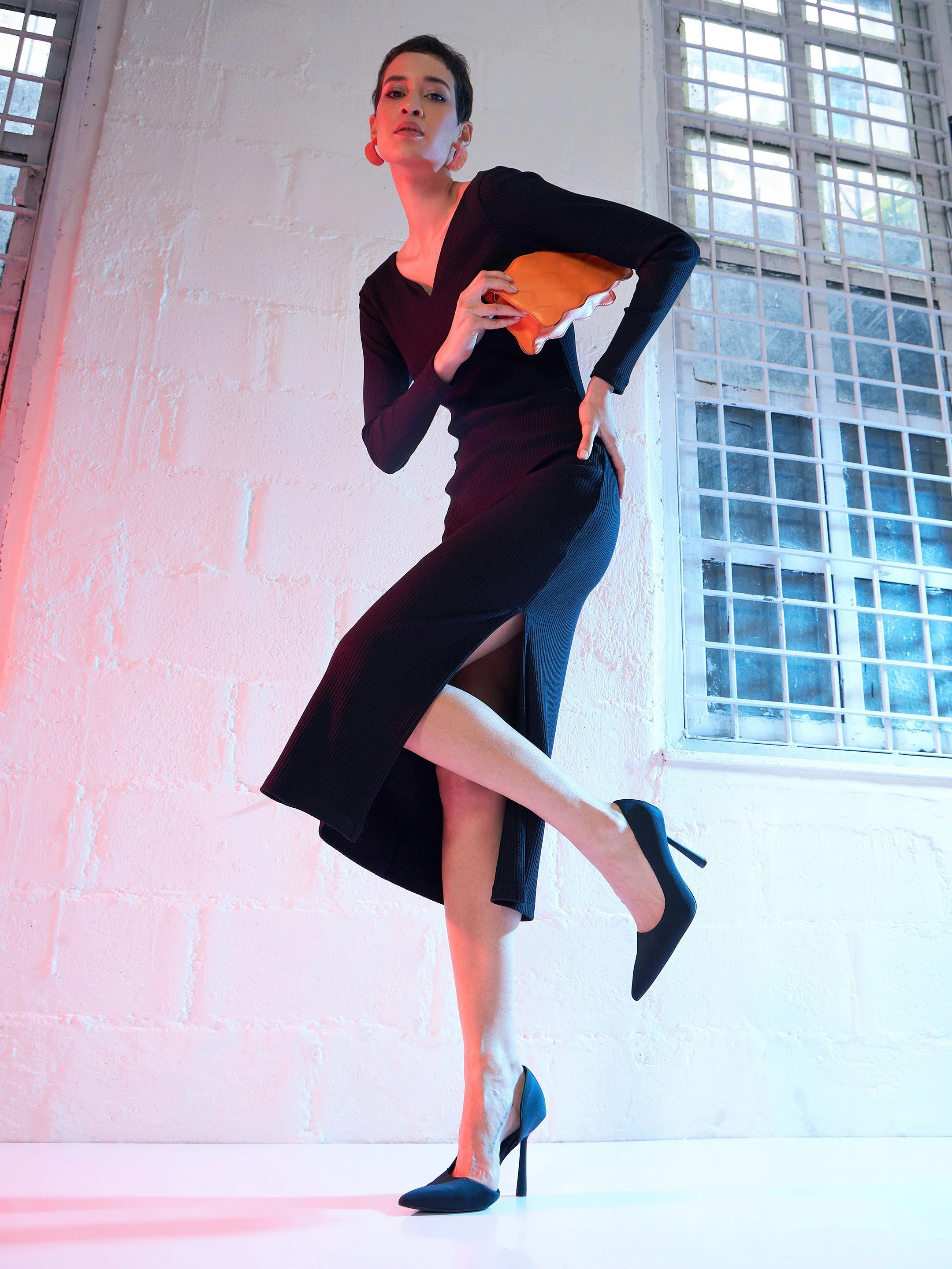 Women Black Rib Sweetheart Neck Midi Dress - Image 3
