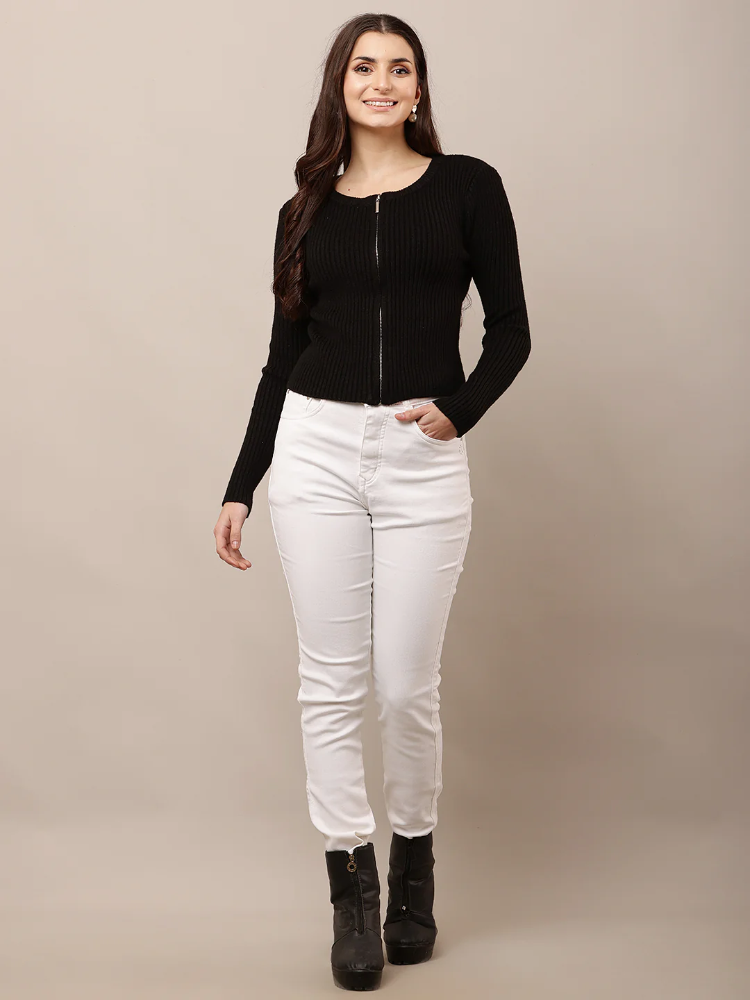 Women Black Ribbed Round Neck Full Sleeve Sweater - Image 3
