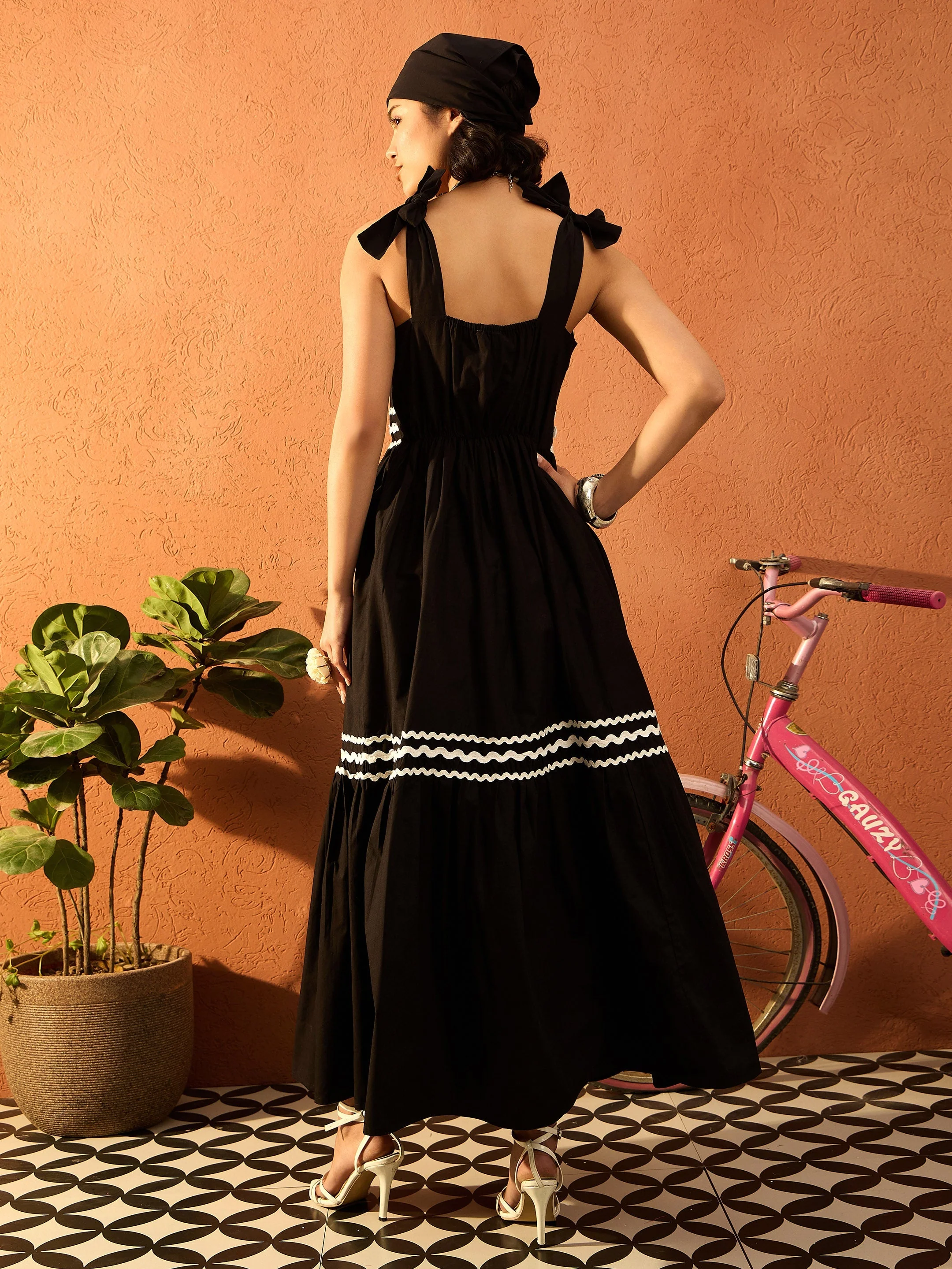 Women Black Ric Rac Lace Strappy Tiered Midi Dress - Image 2