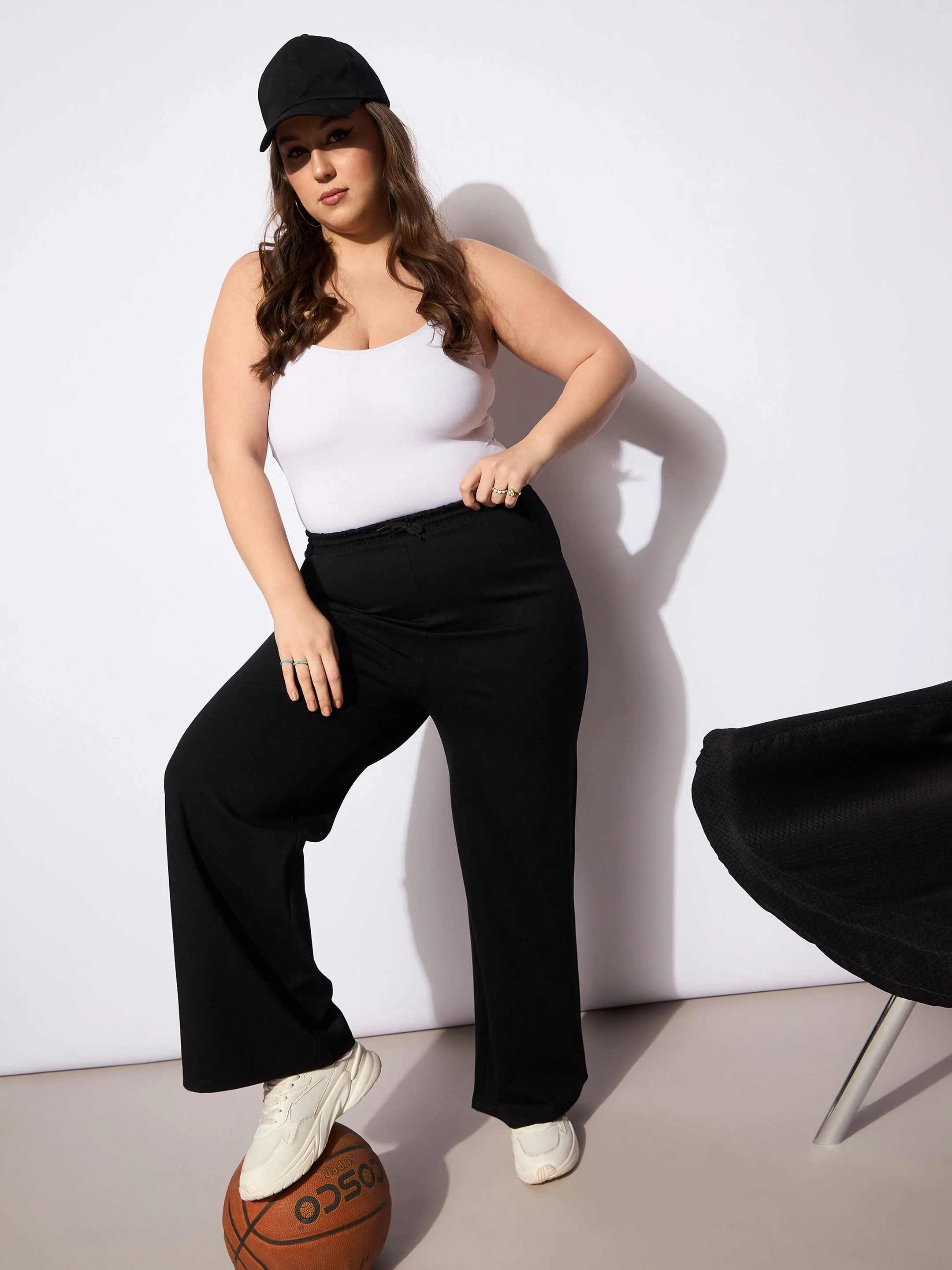 Women Black Roma Elasticated Straight Pants - Image 2