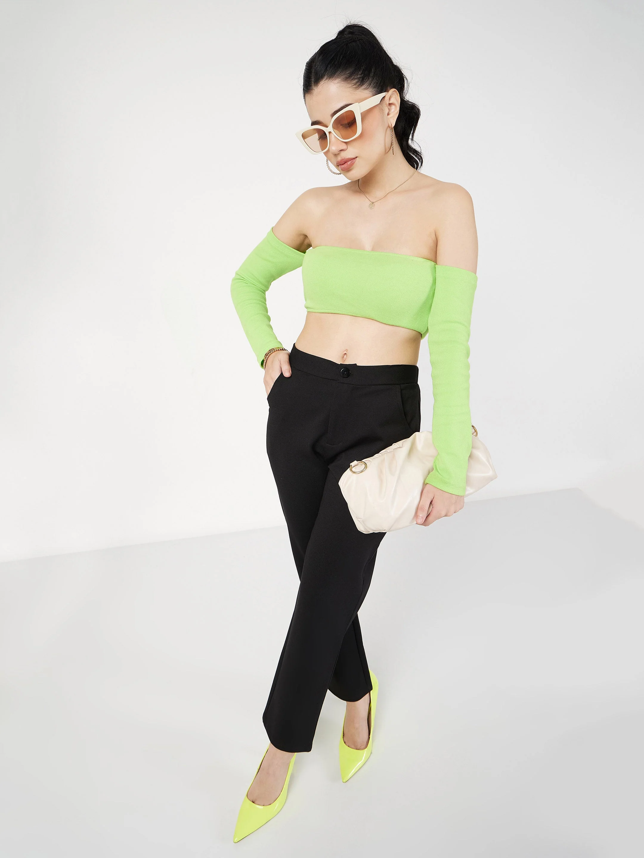 Women Black Roma Tapered Pants - Image 2