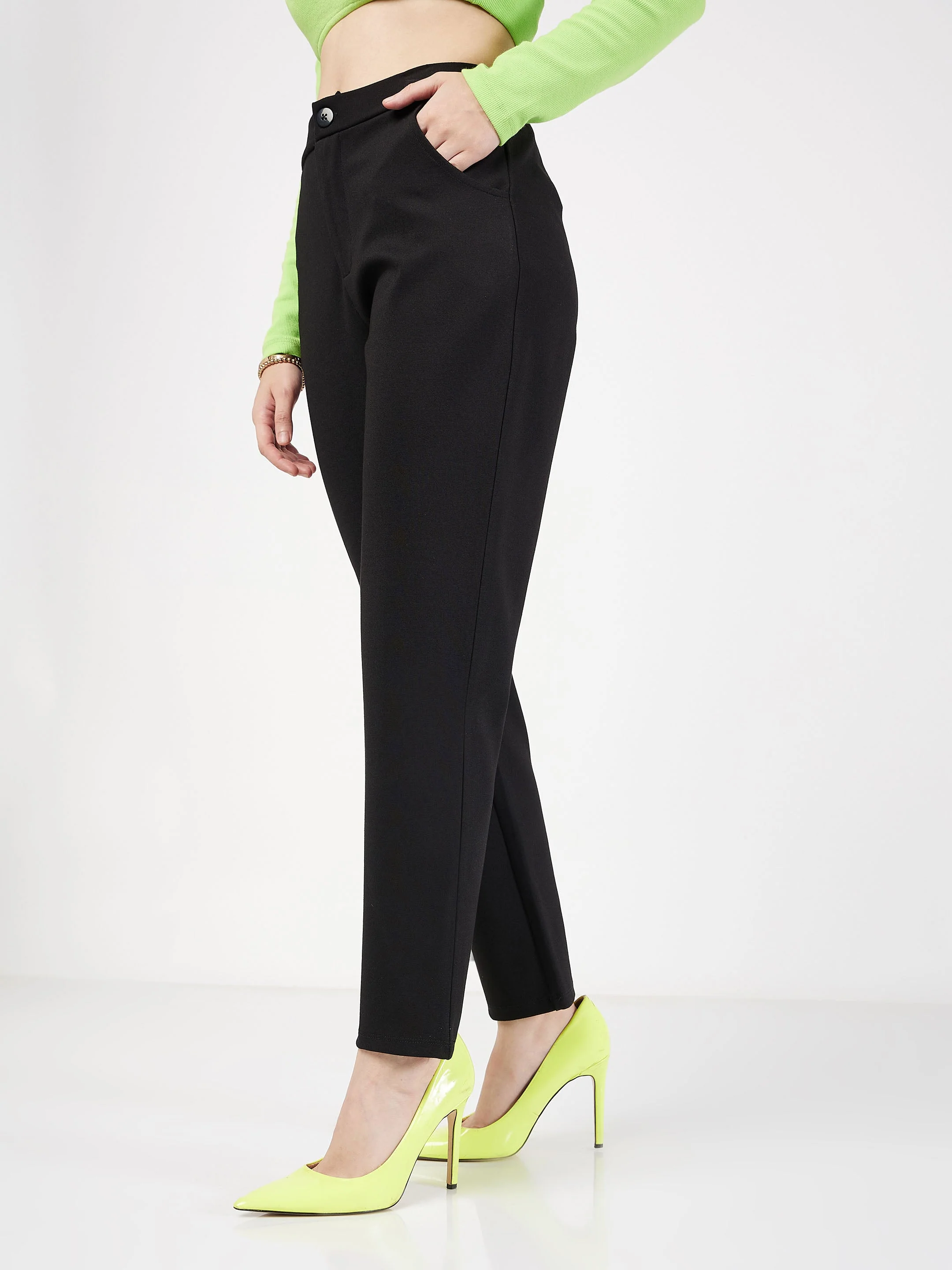 Women Black Roma Tapered Pants - Image 3