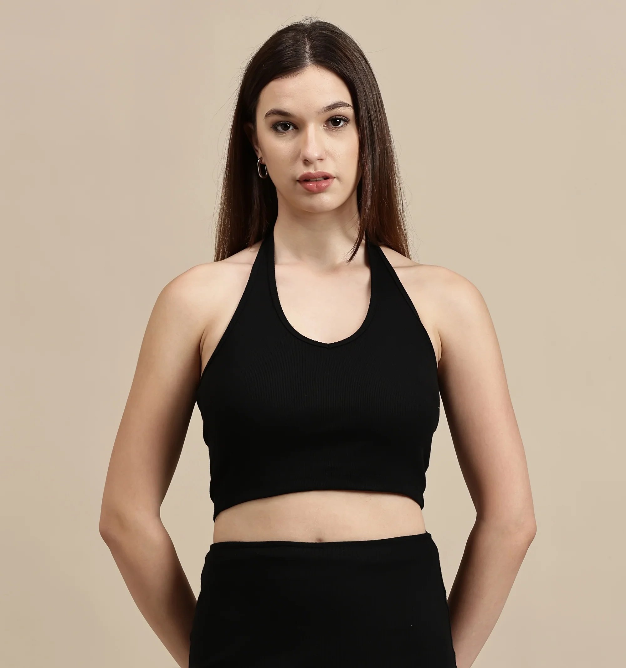 Women Black Sleeveless Crop Top - Image 2