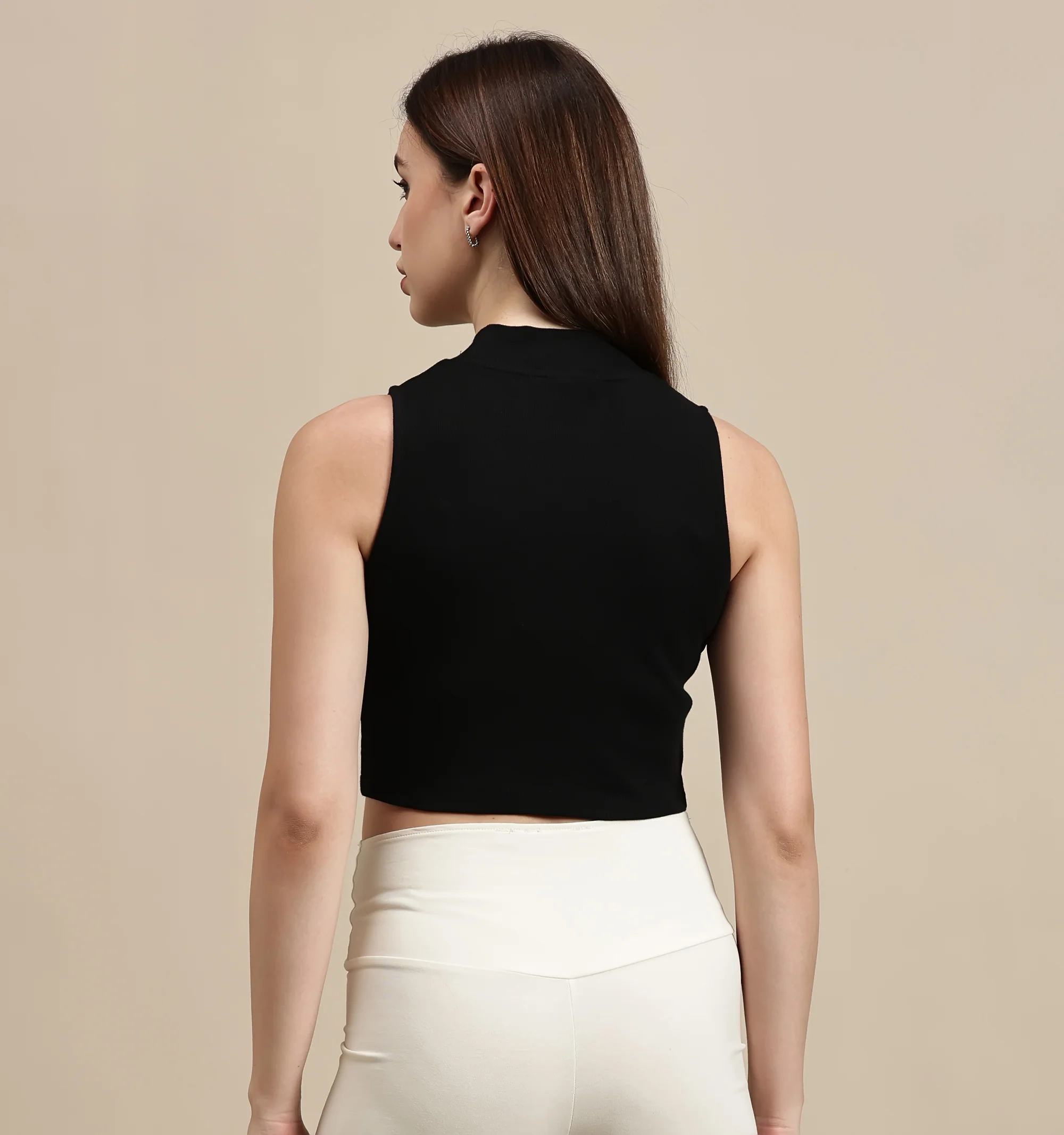 Women Black Sleeveless Crop Top - Image 3