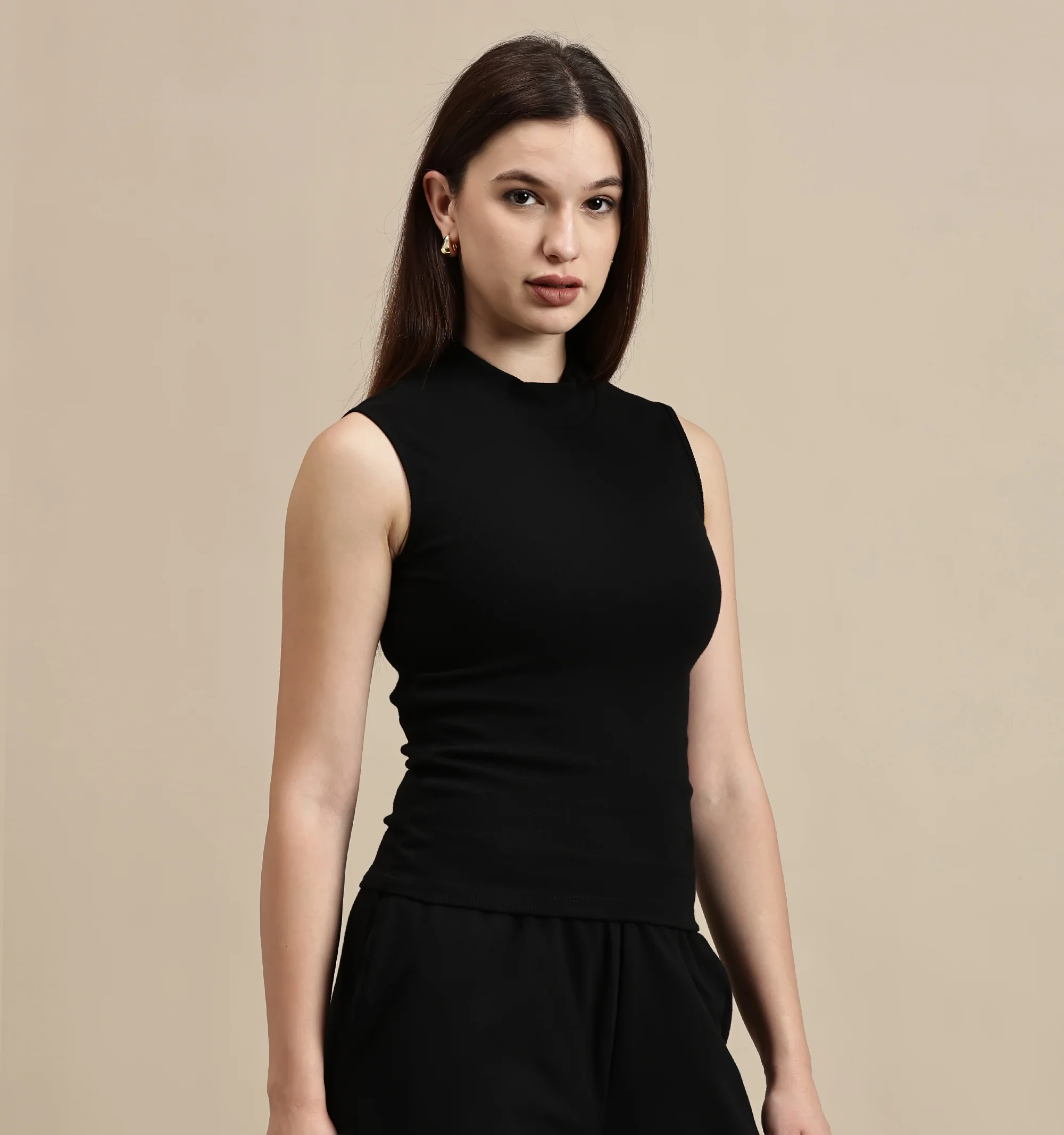 Women Black Sleeveless Top - Image 2