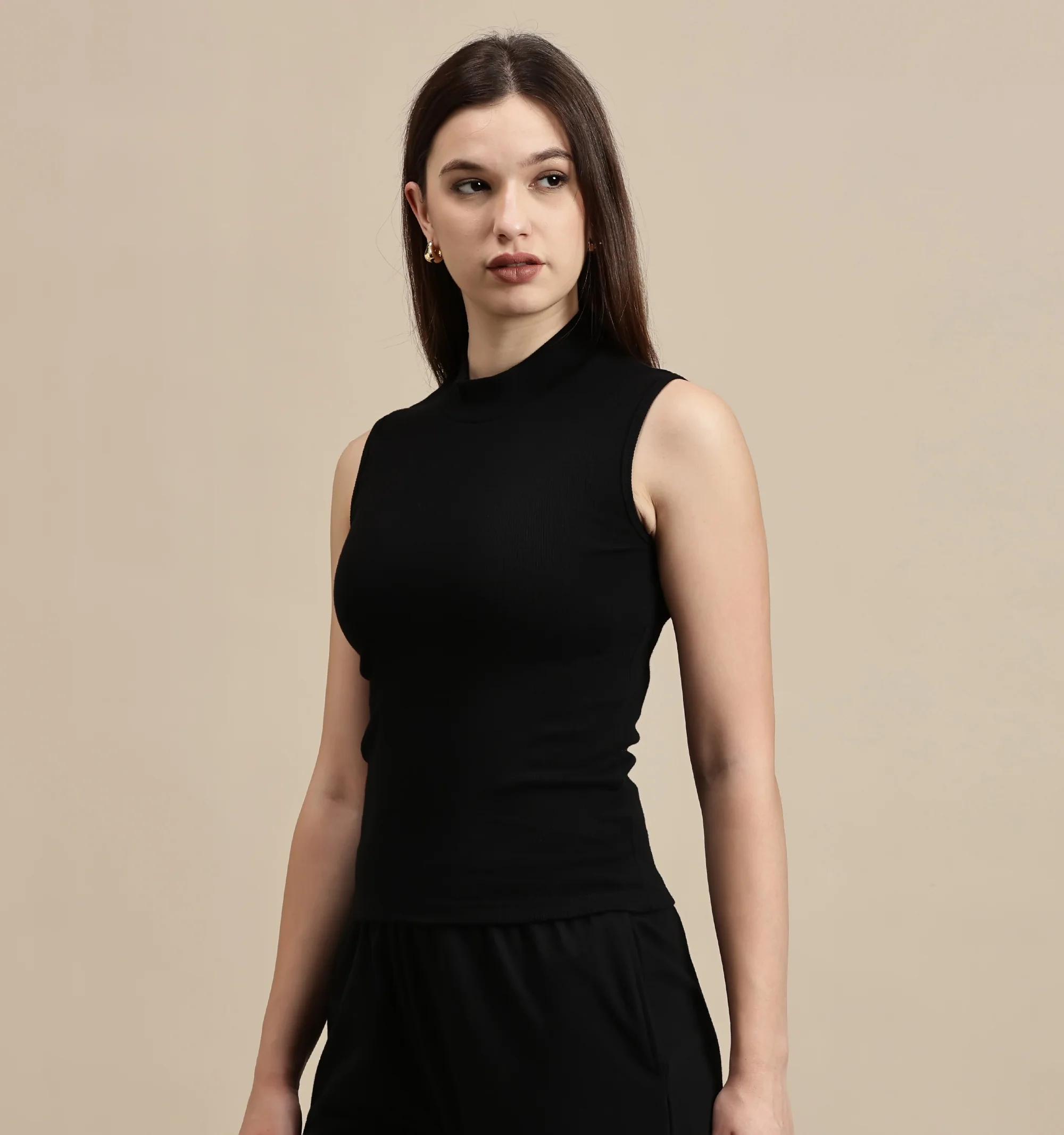 Women Black Sleeveless Top - Image 5